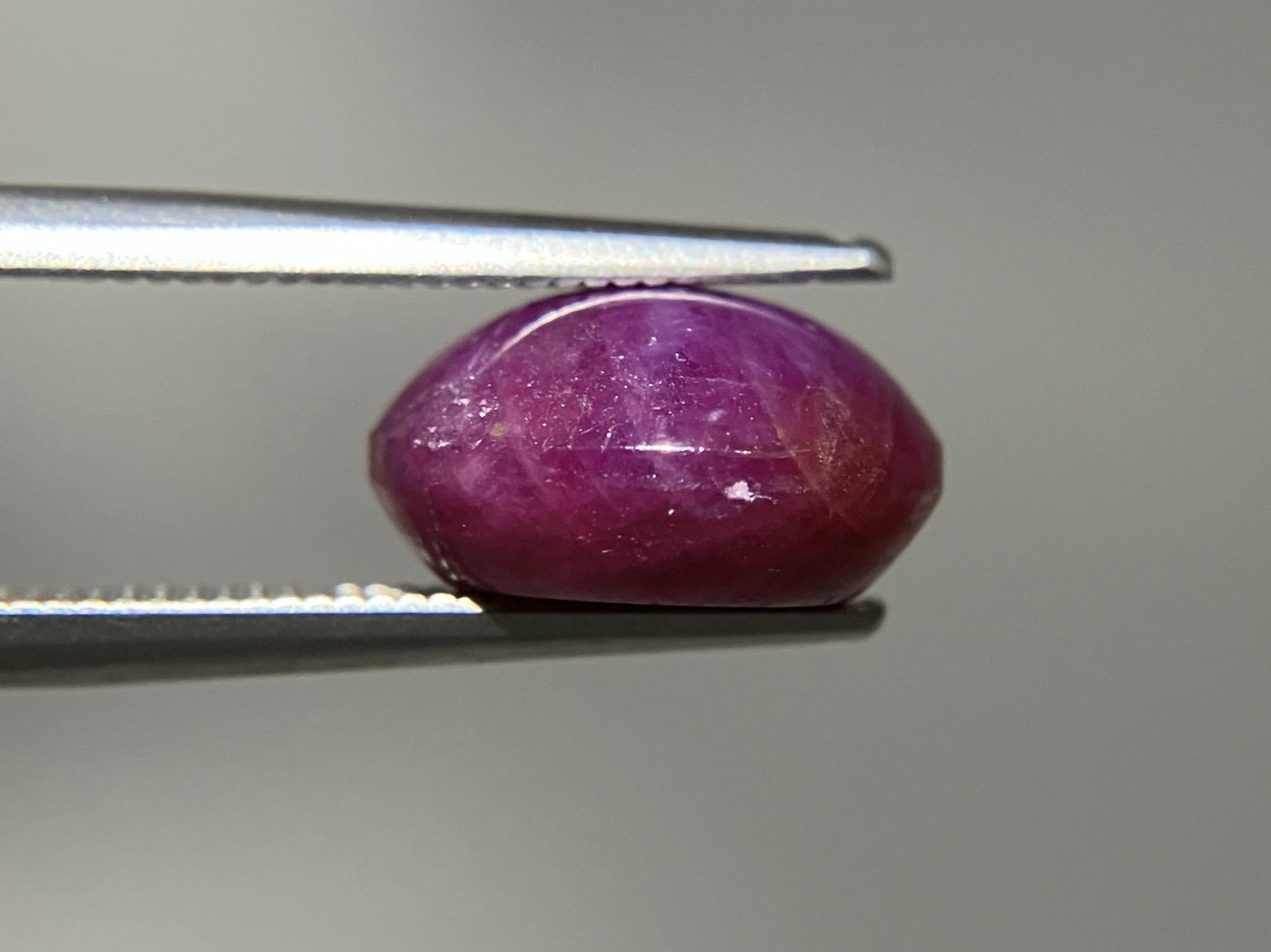 スタールビー 天然 8.132ct 宝石ソーティング付き 11.5㎜×10.1㎜×6.2㎜ ルース( 裸石 ) 6201YY