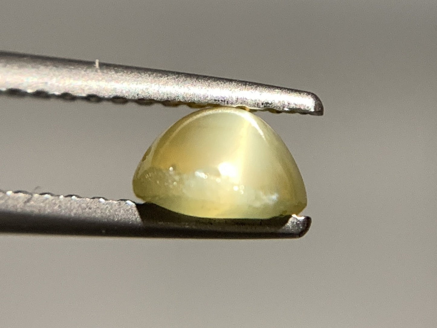 クリソベリルキャッツアイ 1.126ct 宝石ソーティング付き 6.5㎜×5.3㎜×3.4㎜ 天然 ルース( 裸石 ) 4754Y