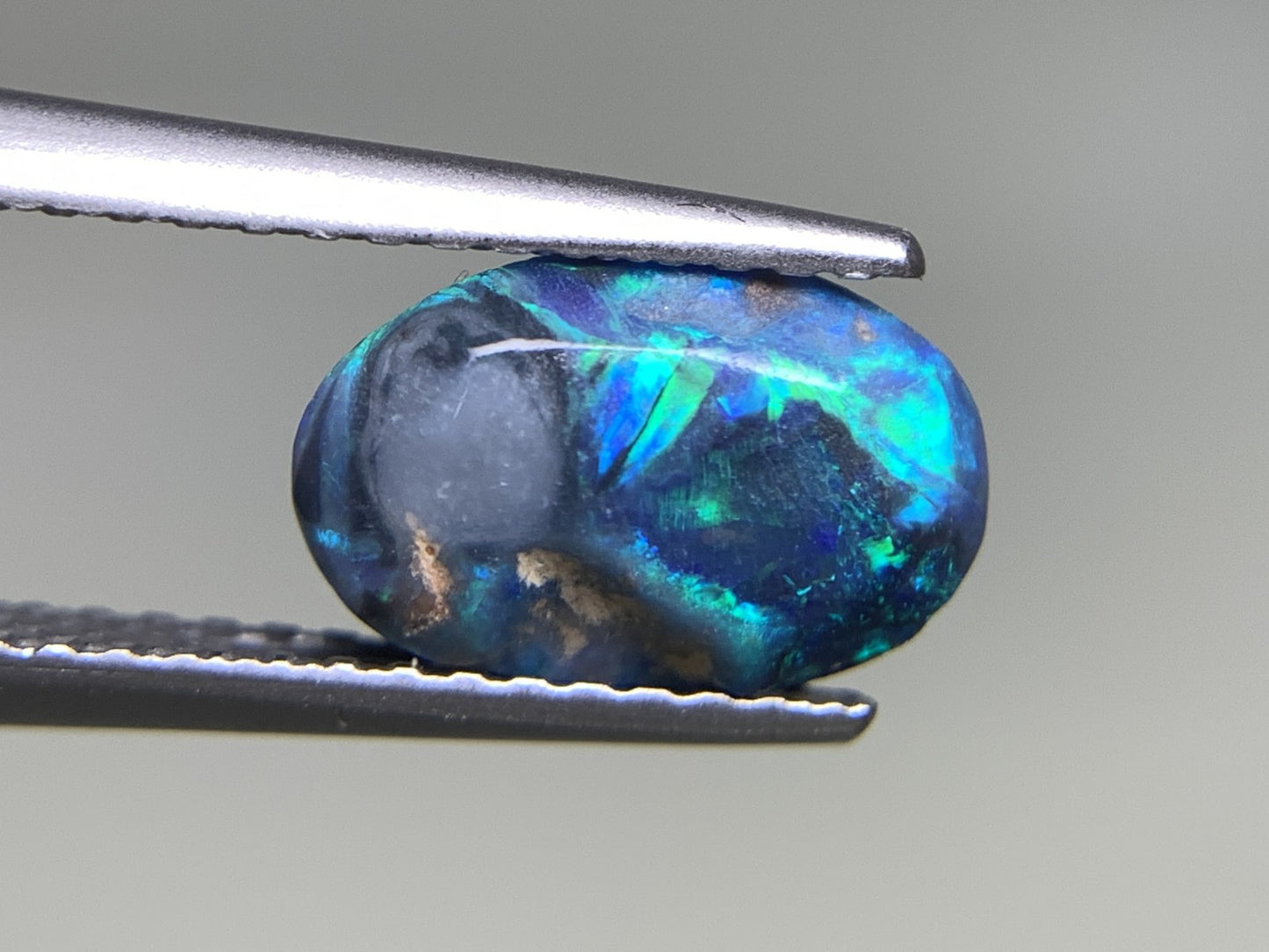 ブラックオパール 1.299ct 中央宝石ソーティング付き 9.6㎜×6.1㎜×3.7㎜ 天然 ルース( 裸石 ) 4661Y
