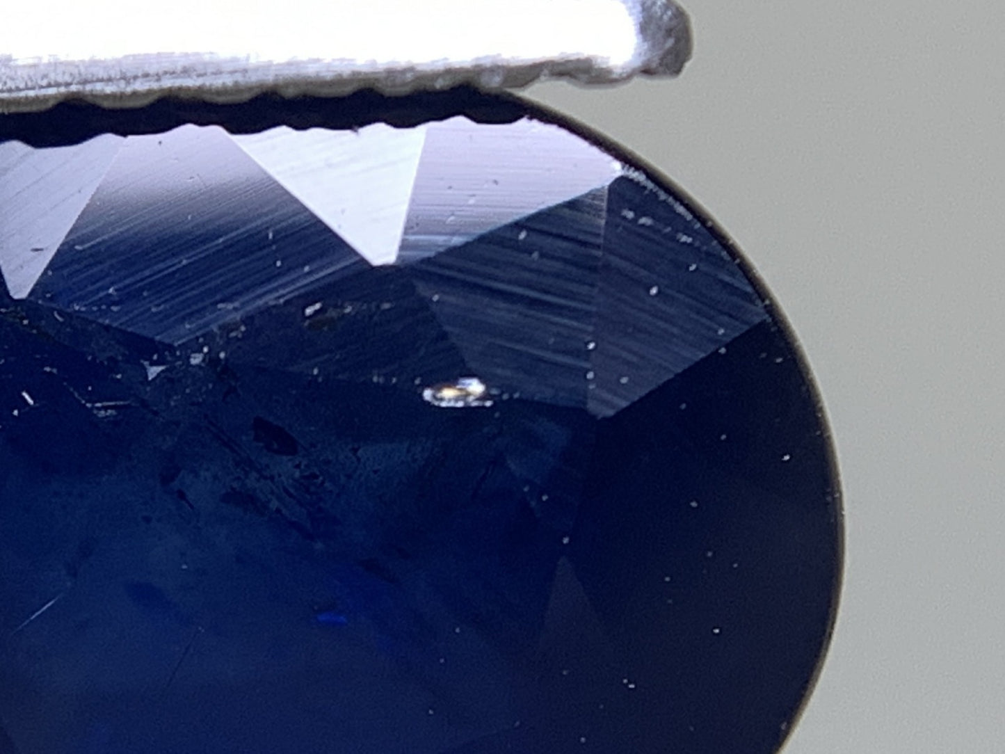 サファイア 天然 3.327ct 宝石ソーティング付き 9.9㎜×8.1㎜×4.3㎜ ルース( 裸石 ) 7472Y