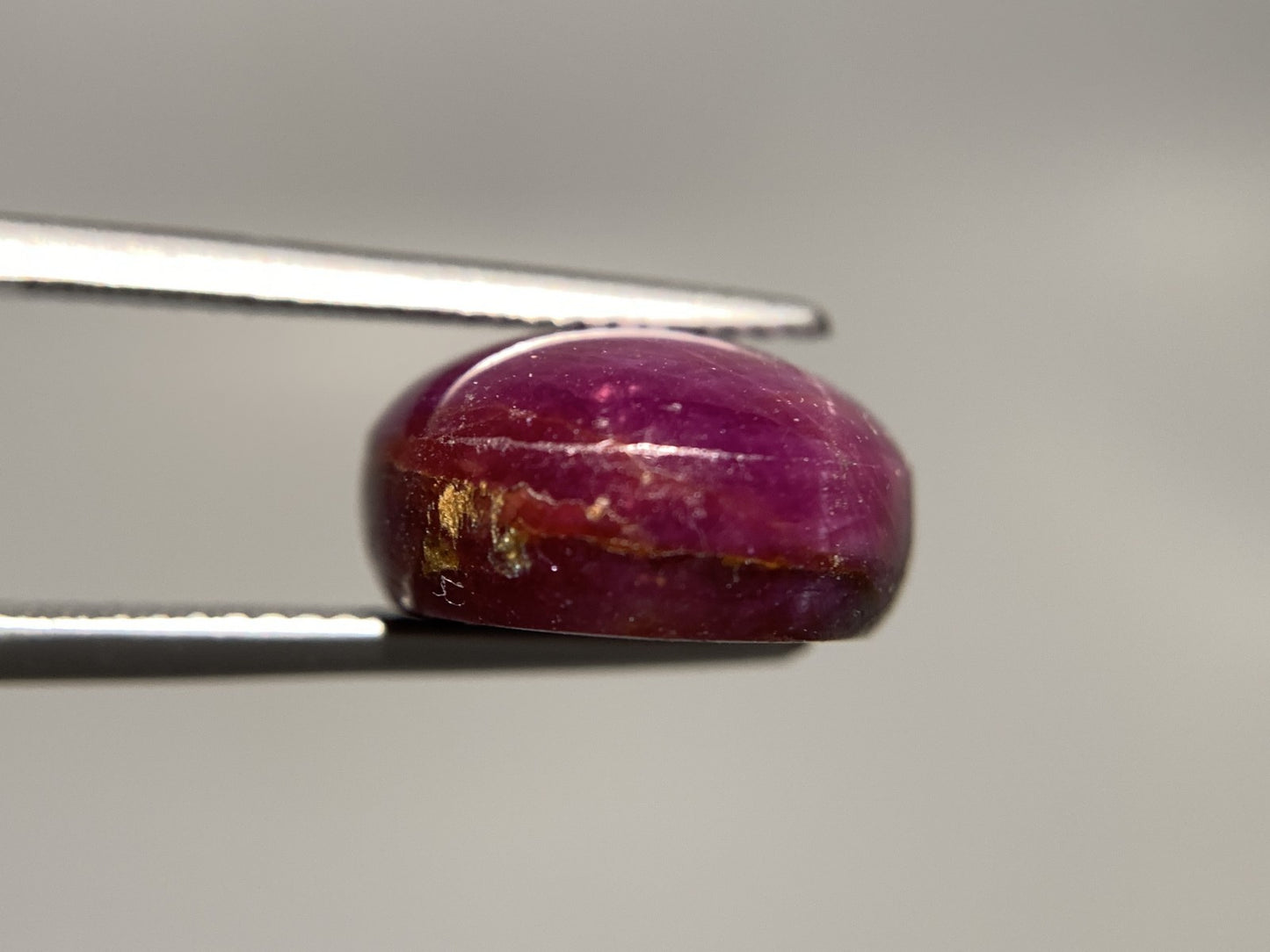 スタールビー 天然 22.847ct 宝石ソーティング付き 17.4㎜×14.0㎜×7.5㎜ ルース( 裸石 ) 7392Y
