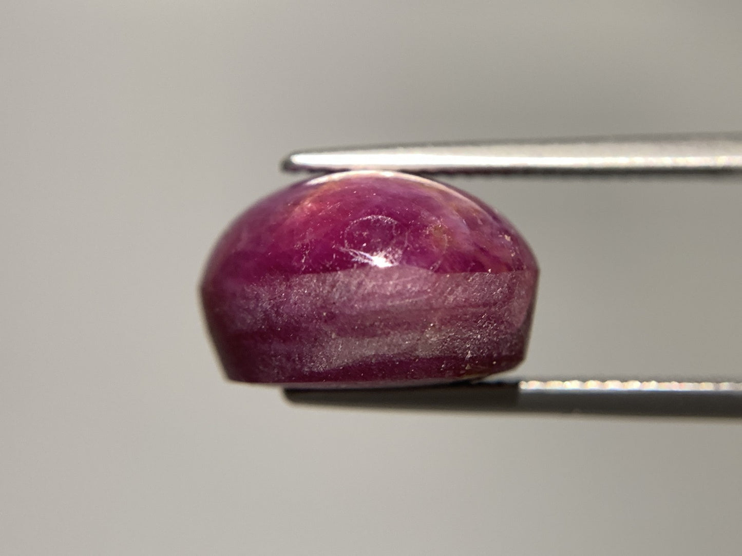 スタールビー 天然 24.828ct 宝石ソーティング付き 15.7㎜×14.6㎜×9.5㎜ ルース( 裸石 ) 7402Y
