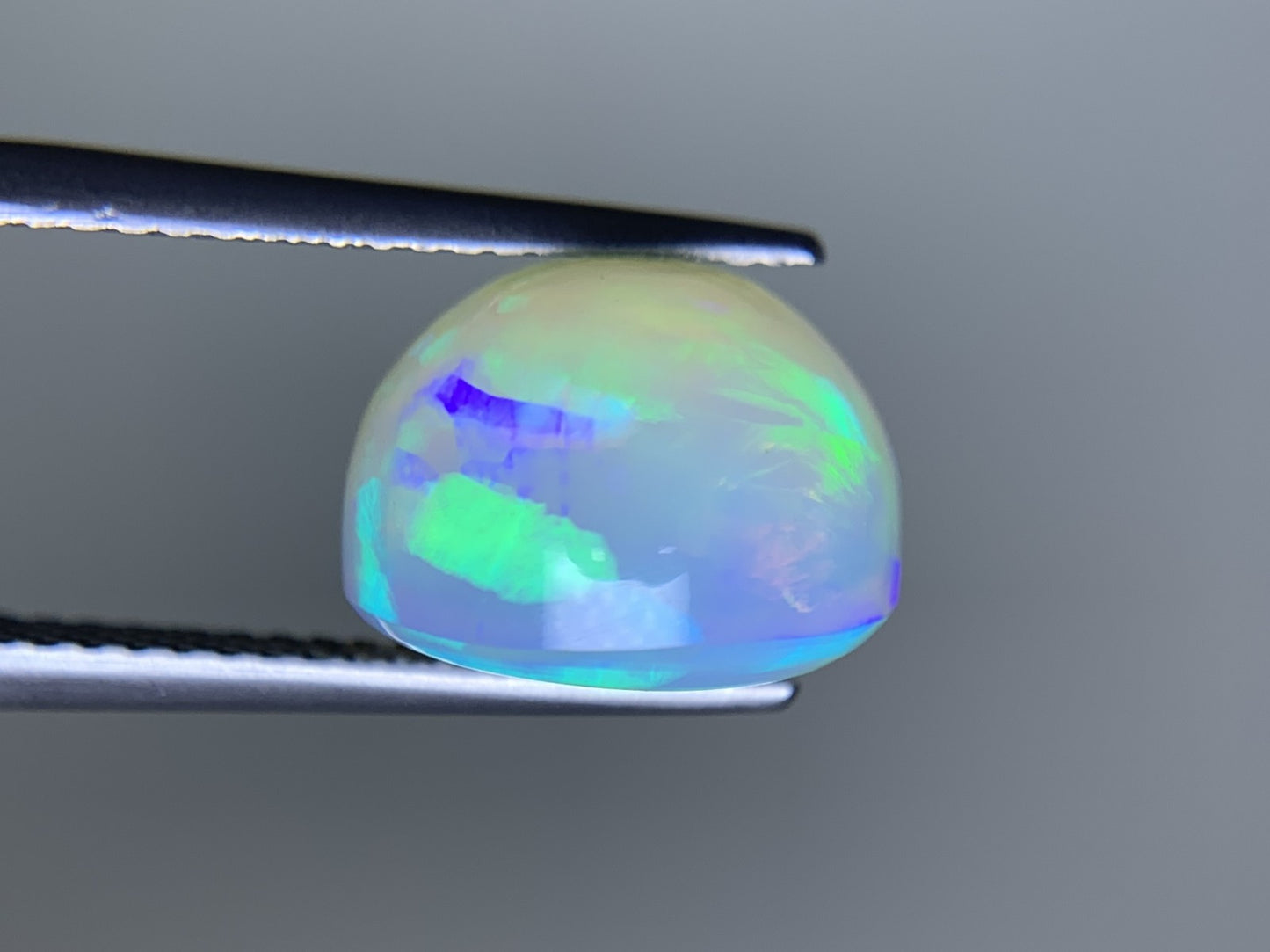 オパール 5.669ct 宝石ソーティング付き 11.5㎜×11.4㎜×8.6㎜ ルース( 裸石 ) 4343Y