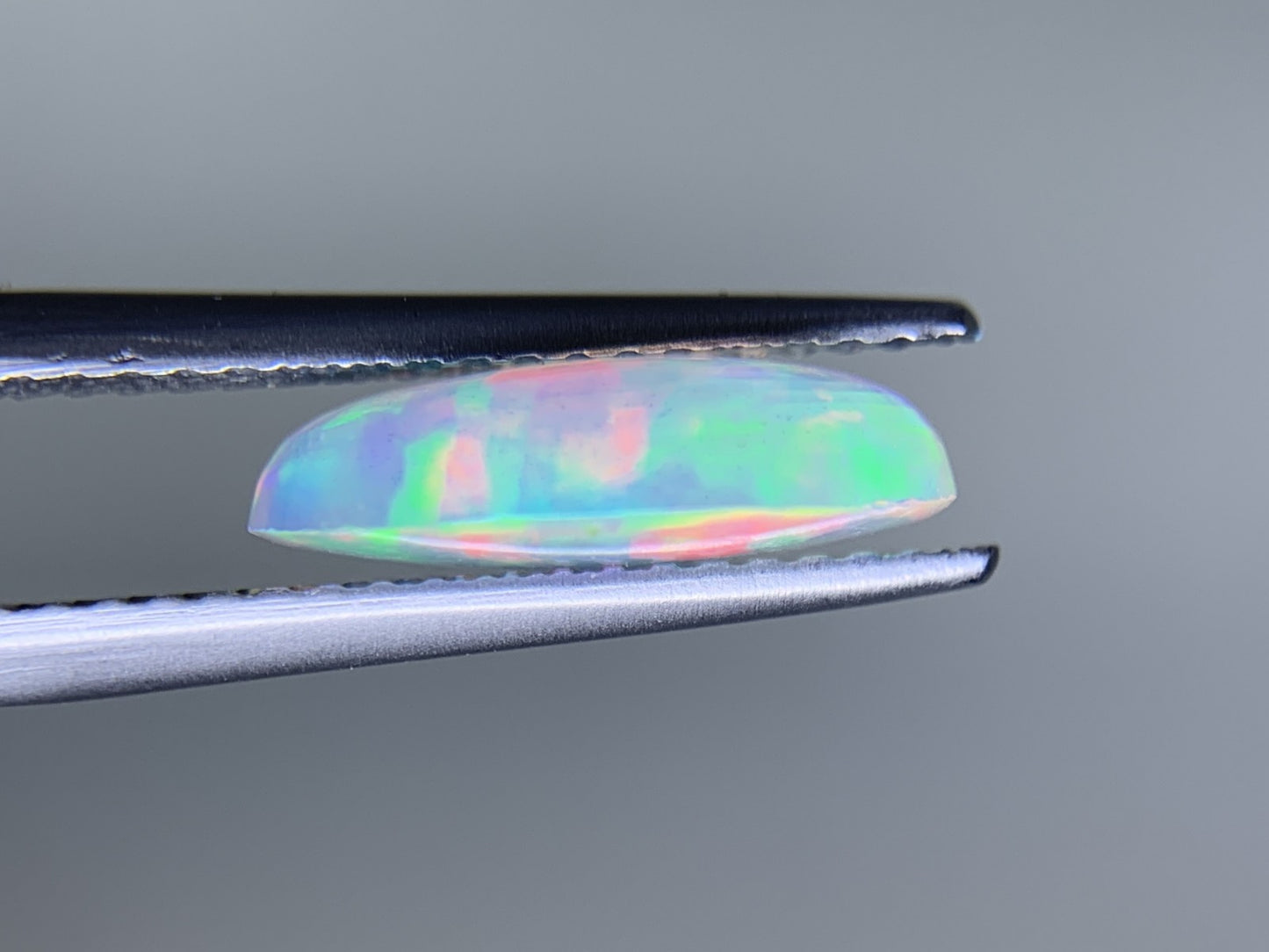 オパール 1.637ct 宝石ソーティング付き 11.9㎜×7.6㎜×3.5㎜ ルース( 裸石 ) 3350Y