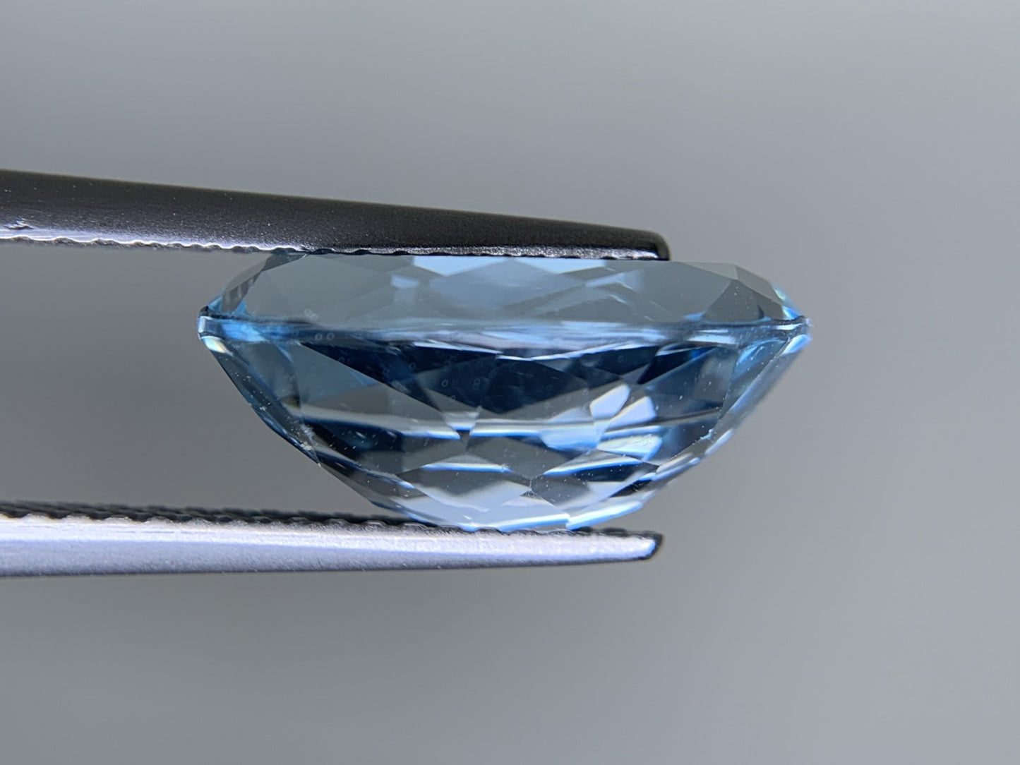 ブルートパーズ 天然 6.977ct 宝石ソーティング付き 14.0㎜×10.0㎜×6.3㎜ ルース( 裸石 ) 6678Y