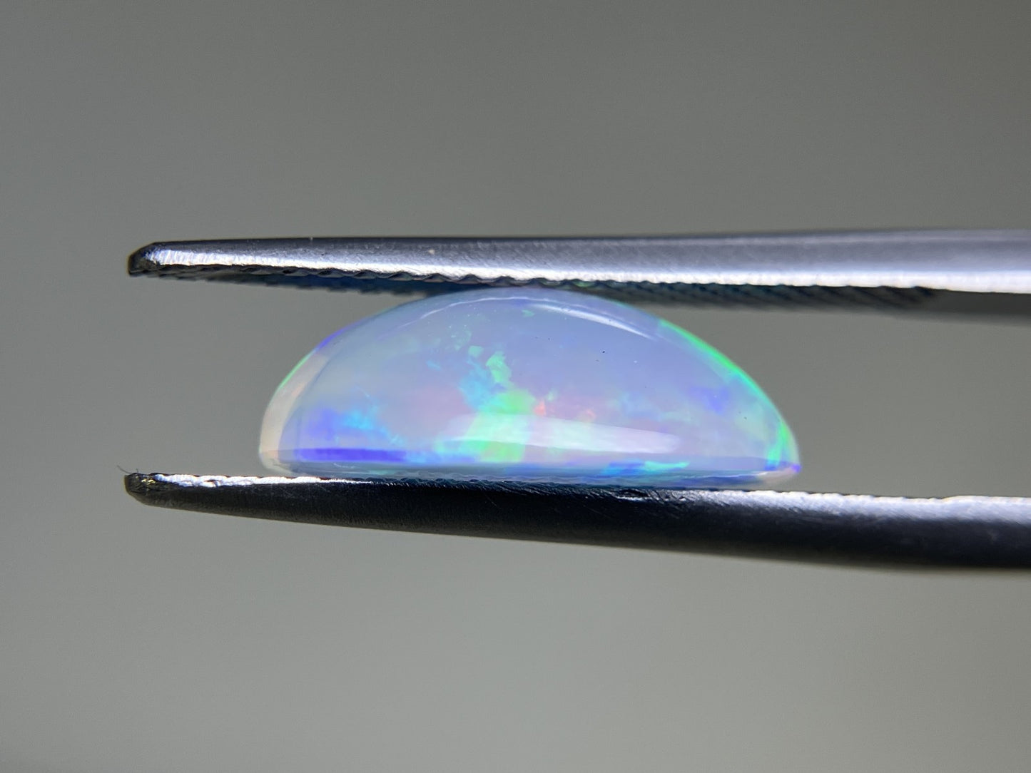 オパール 2.435ct 宝石ソーティング付き 13.6㎜×7.8㎜×5.0㎜ ルース( 裸石 ) 3902YY