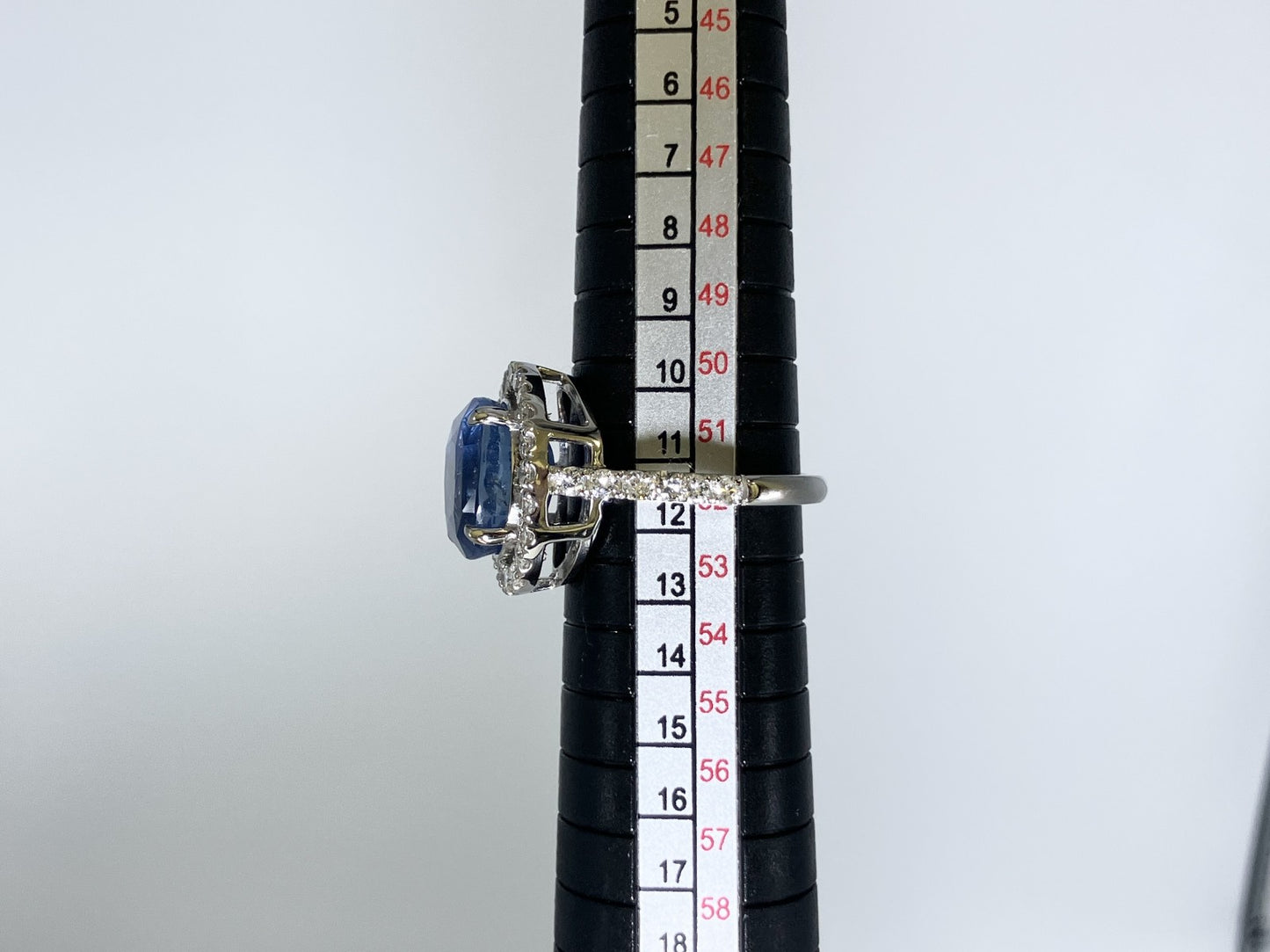 サファイア 非加熱 コンフラワーブルー スリランカ産 S10.05ct AIGS鑑別書付き リング(指輪) D0.85ct PT900 9.0g 3230S