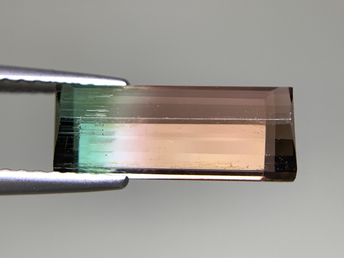 パーティカラードトルマリン 天然 2.999ct 中央宝石ソーティング付き 13.48㎜×5.54㎜×3.81㎜ ルース( 裸石 ) 7443Y