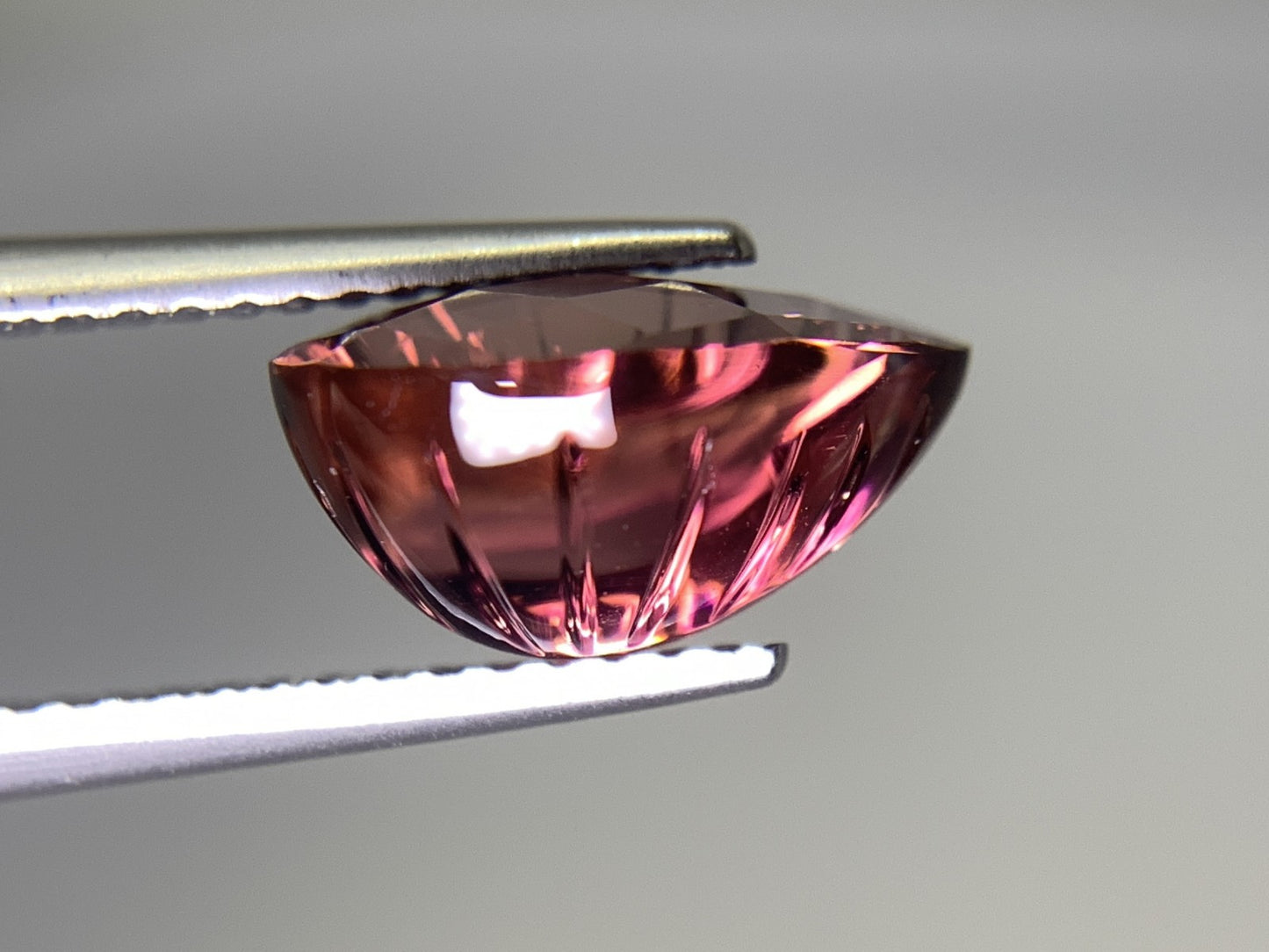 ピンクトルマリン 3.84ct 宝石ソーティング付き 10.9㎜×8.8㎜×5.9㎜ ルース( 裸石 ) 1797Y