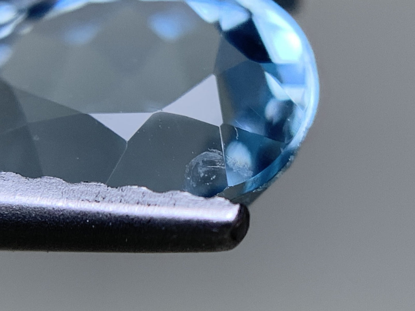 アクアマリン 天然 1.765ct 宝石ソーティング付き 9.1㎜×7.0㎜×5.1㎜ ルース( 裸石 ) 6661Y