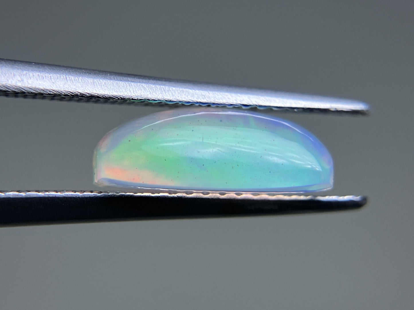 オパール 2.538ct 宝石ソーティング付き 12.2㎜×7.9㎜×4.3㎜ ルース( 裸石 ) 3938YY