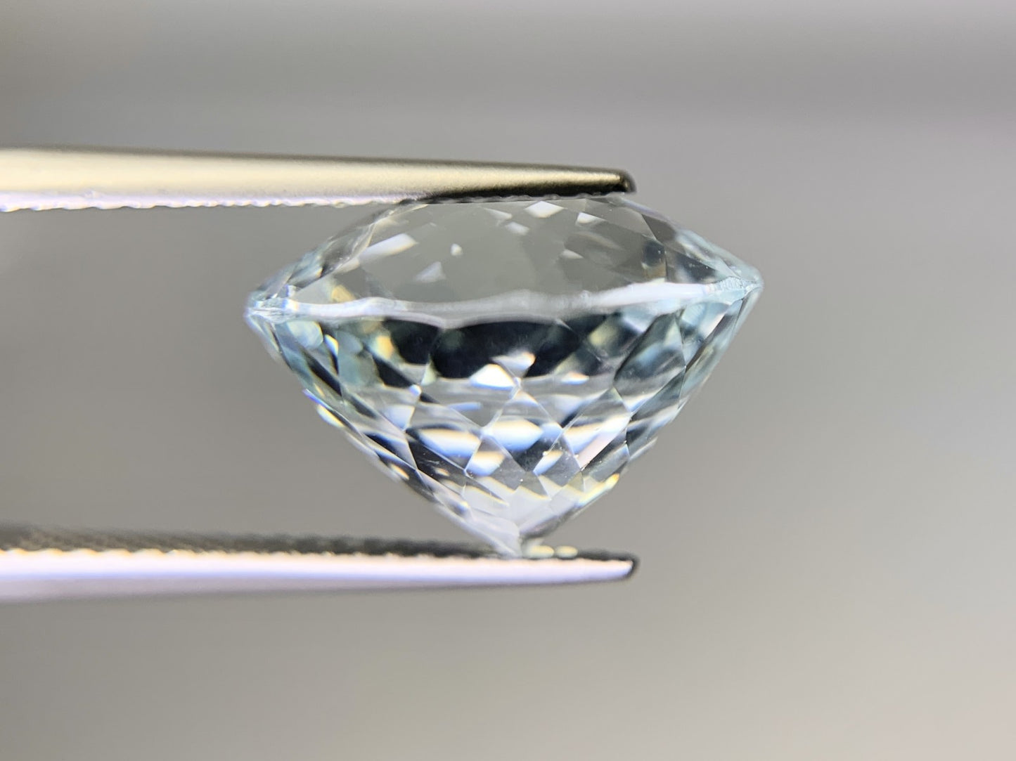 アクアマリン 9.961ct 宝石ソーティング付き 13.98㎜×13.87㎜×9.95㎜ ルース( 裸石 ) 1484Y