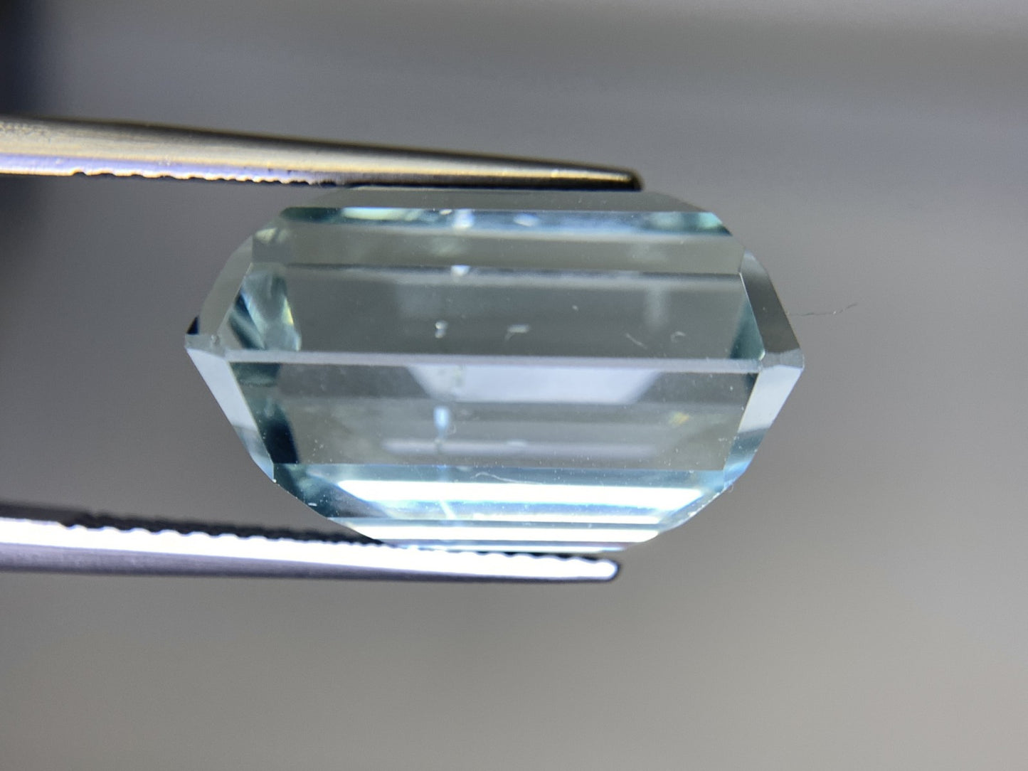 アクアマリン 20.460ct 宝石ソーティング付き 17.7㎜×12.5㎜×11.2㎜ ルース( 裸石 ) 2357Y
