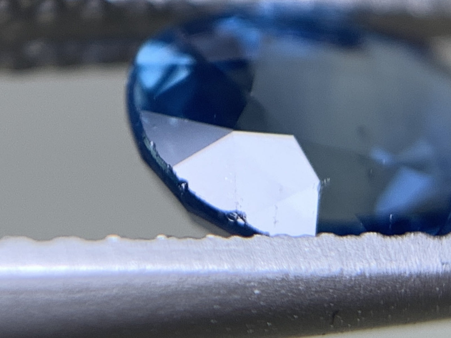 サファイア 天然 1.480ct 中央宝石ソーティング付き 8.30㎜×6.02㎜×3.36㎜ ルース( 裸石 ) 5464Y