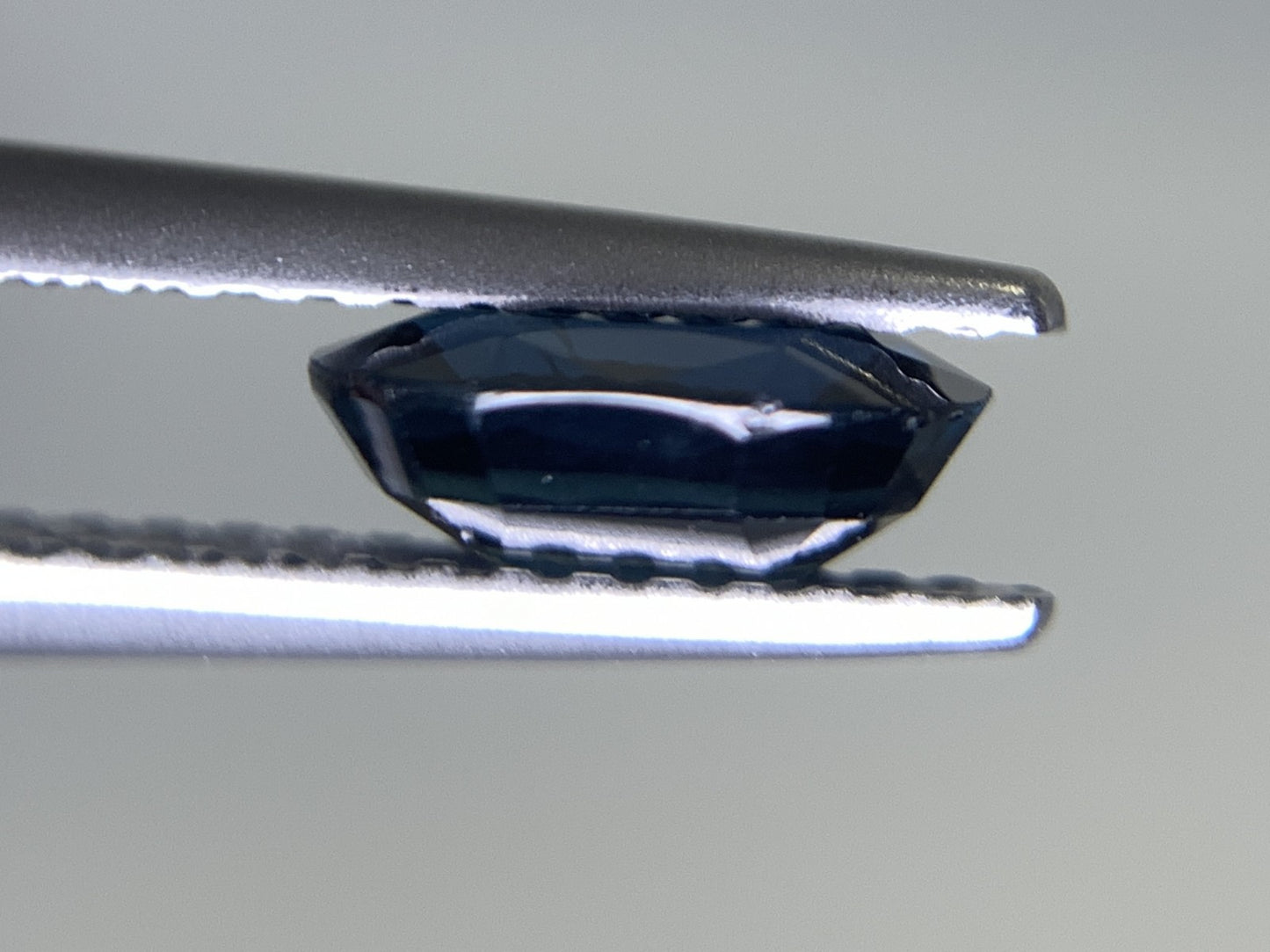 サファイア 1.200ct 宝石ソーティング付き 7.2㎜×5.5㎜×2.9㎜ ルース( 裸石 ) 2340Y