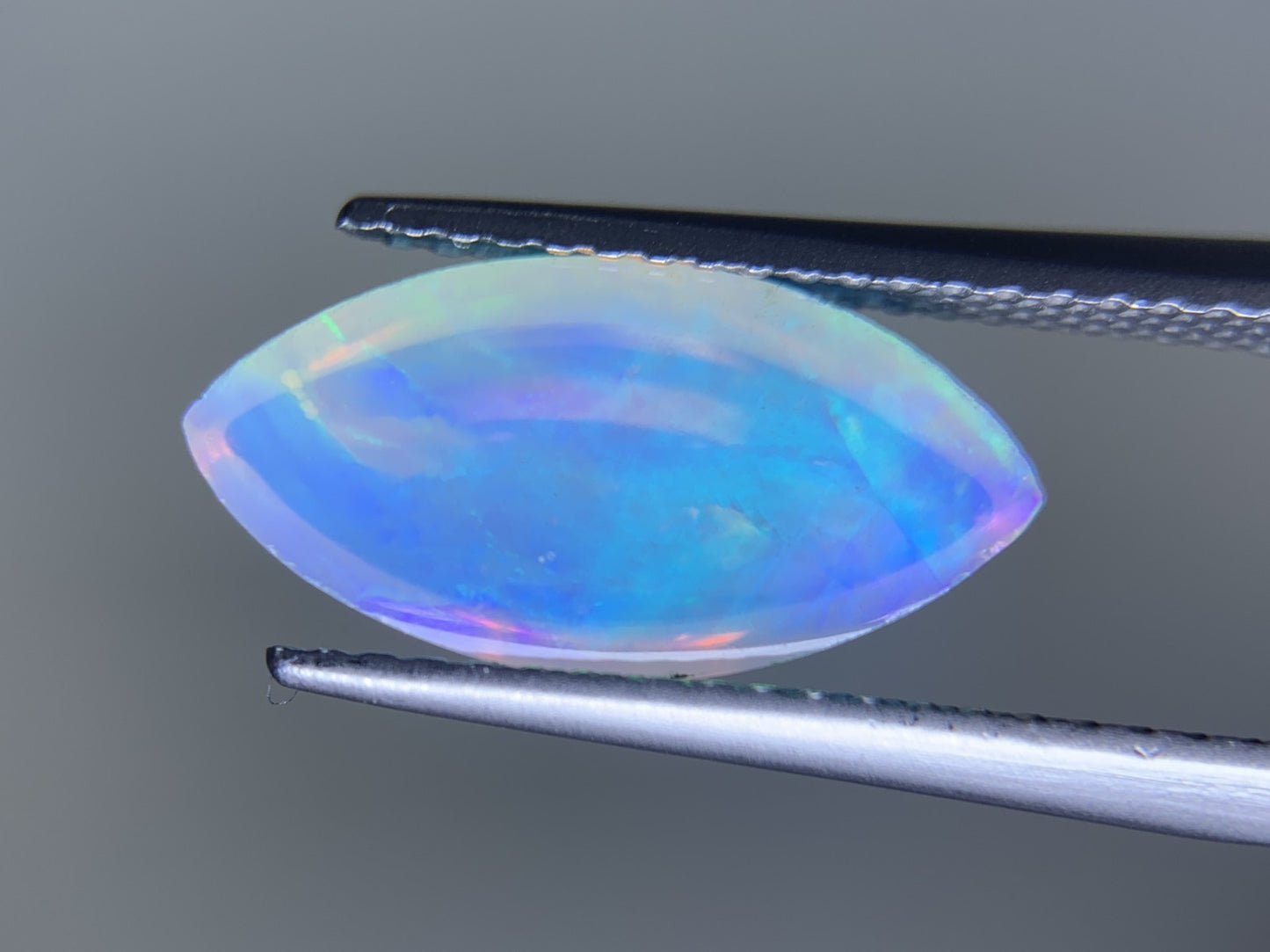 オパール 2.515ct 宝石ソーティング付き 14.2㎜×7.1㎜×5.0㎜ ルース( 裸石 ) 4338Y