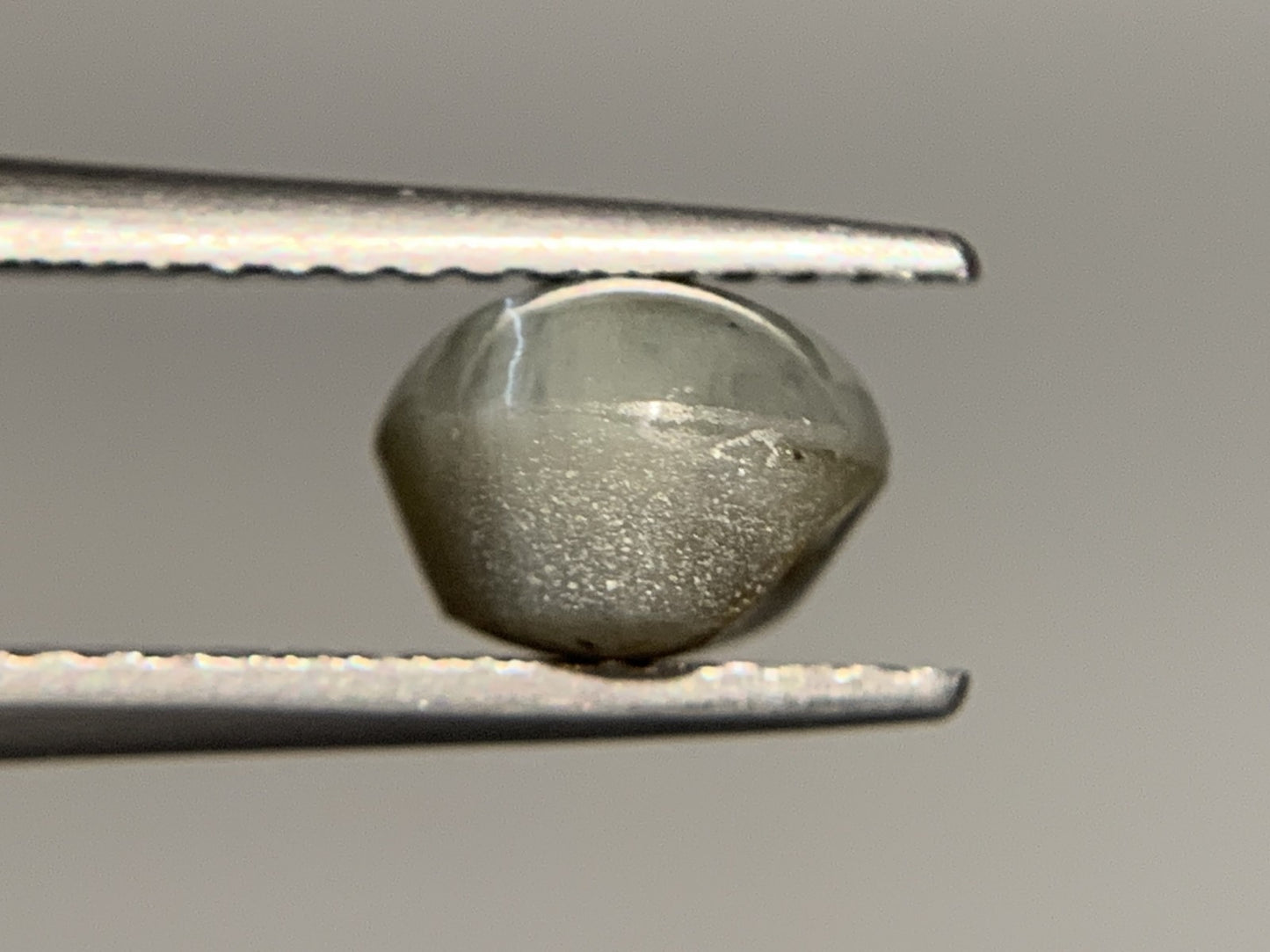 クリソベリルキャッツアイ 2.676ct 宝石ソーティング付き 7.9㎜×6.7㎜×5.1㎜ ルース( 裸石 ) 4190Y