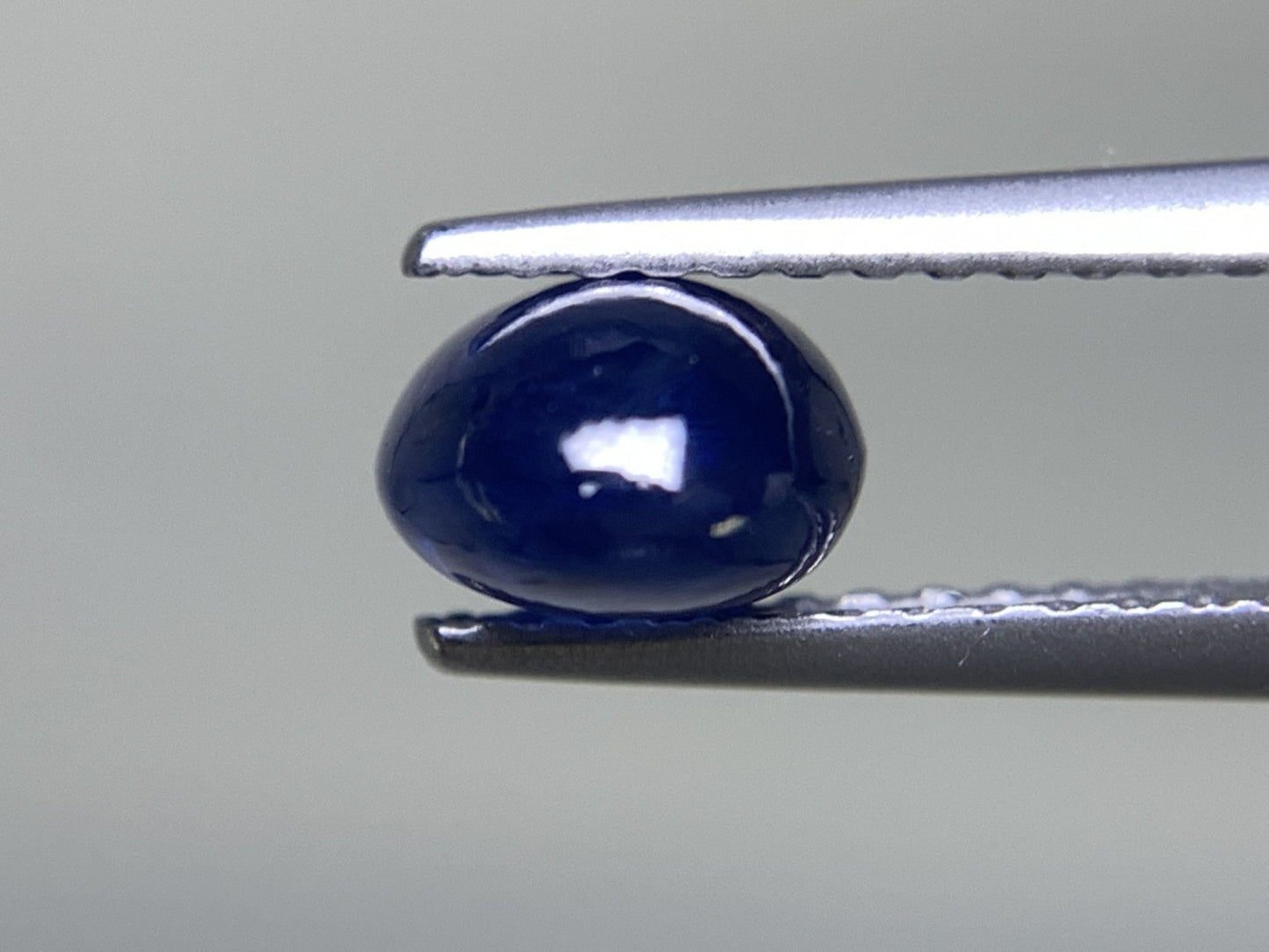 サファイア 2.131ct 宝石ソーティング付き 7.8㎜×6.0㎜×4.1㎜ ルース( 裸石 ) 2373Y