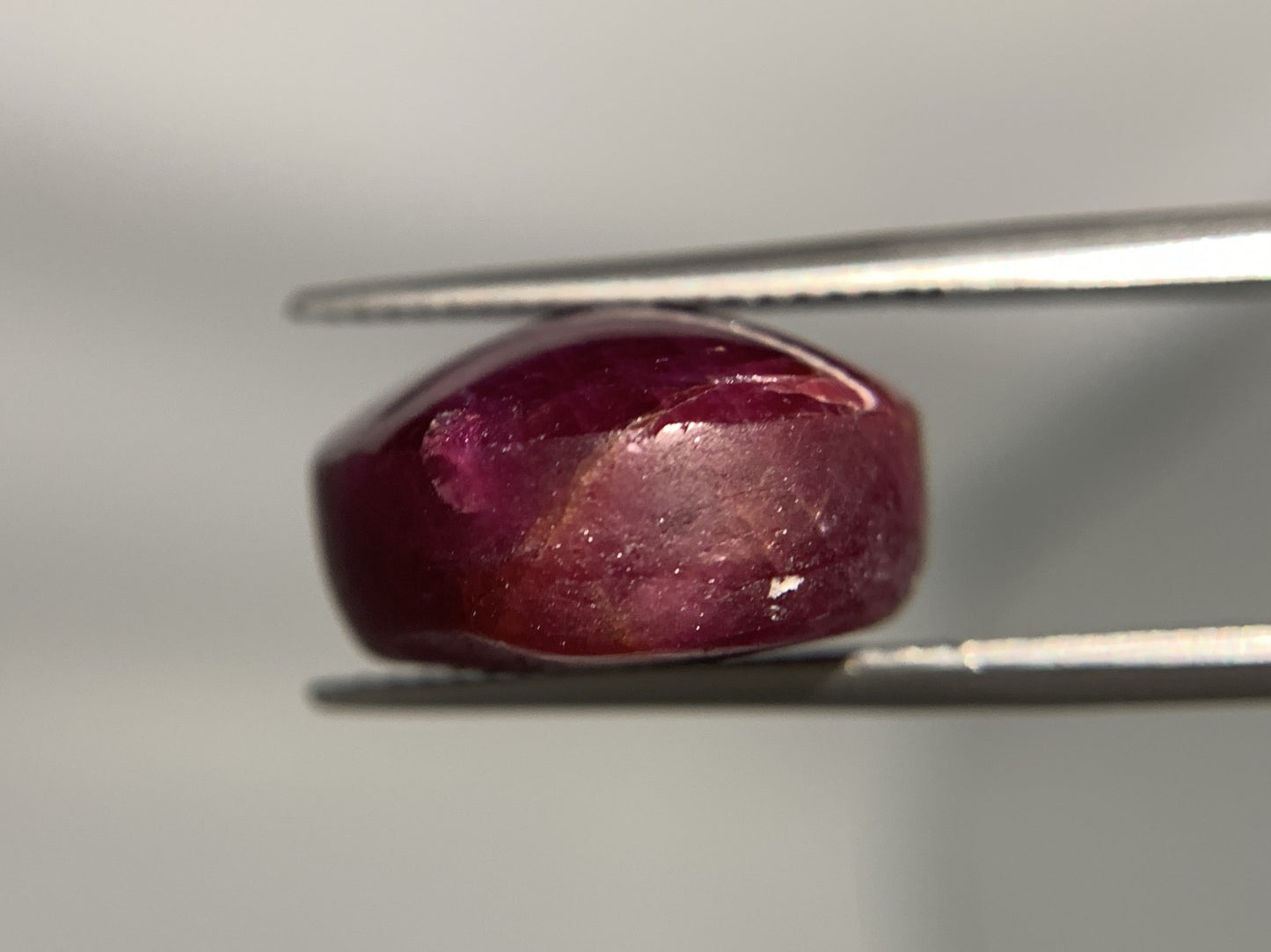 スタールビー 天然 33.411ct 宝石ソーティング付き 19.4㎜×15.8㎜×9.2㎜ ルース( 裸石 ) 5697Y