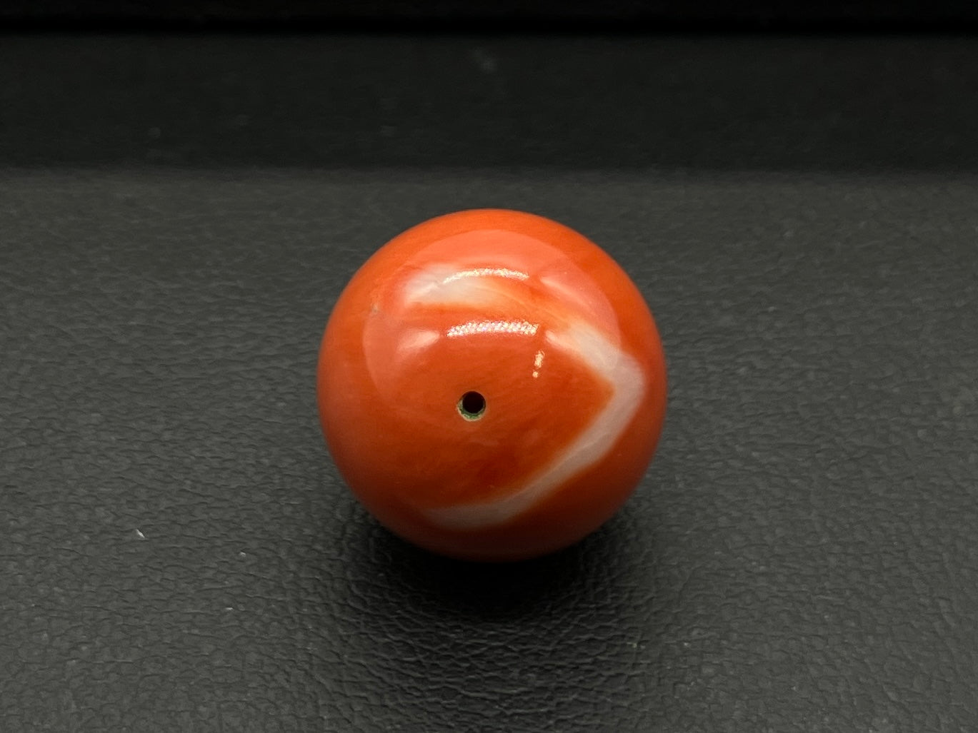 サンゴ 赤珊瑚 25.74ct 宝石鑑別書付き 15.4㎜ ルース( 裸石 ) 4468S