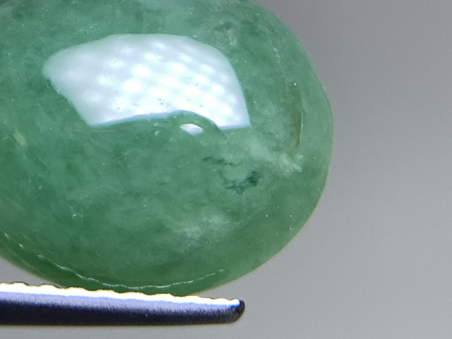 ヒスイ 翡翠 天然 5.358ct 宝石ソーティング付き 12.3㎜×10.2㎜×4.5㎜ ルース( 裸石 ) 5602Y