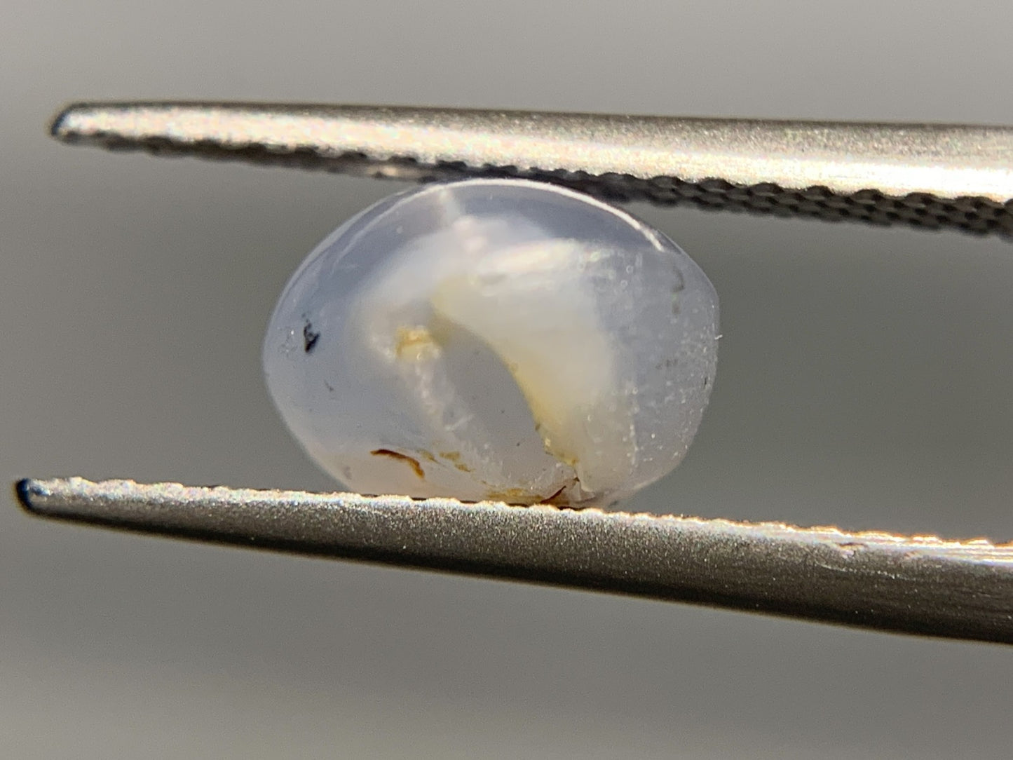 スターサファイア　4.697ct　宝石ソーティング付き　9.5㎜×8.0㎜×5.9㎜　 ルース（ 裸石 ）　 1741Y