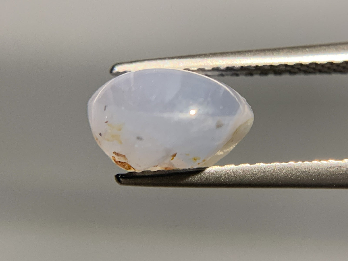 スターサファイア　4.697ct　宝石ソーティング付き　9.5㎜×8.0㎜×5.9㎜　 ルース（ 裸石 ）　 1741Y