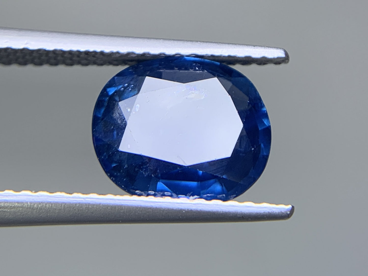サファイア  3.151ct  宝石ソーティング付き  9.6㎜×8.3㎜×4.0㎜  ルース（ 裸石 ） 1748Y