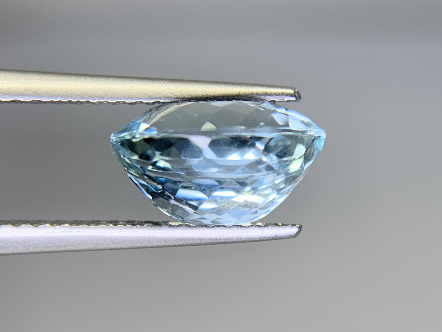 アクアマリン　3.030ct　宝石ソーティング付き　 10.48㎜×8.21㎜×6.09㎜　 ルース（ 裸石 ）　 1787Y