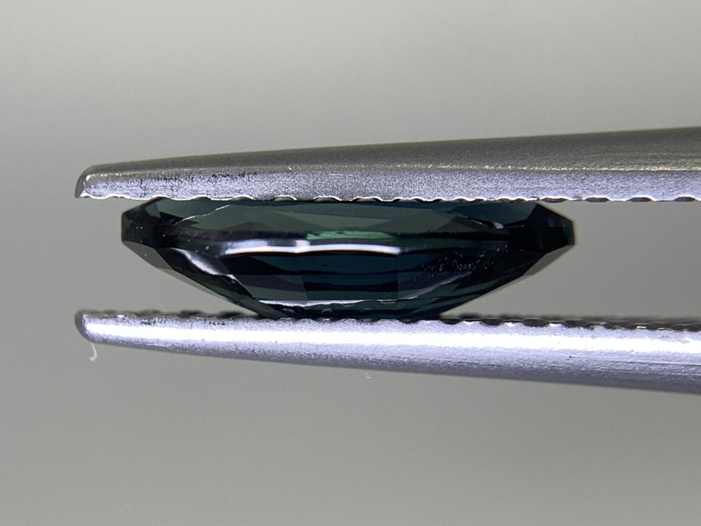 サファイア 1.018ct 宝石ソーティング付き 9.6㎜×4.7㎜×2.6㎜ ルース（ 裸石 ） 1807Y