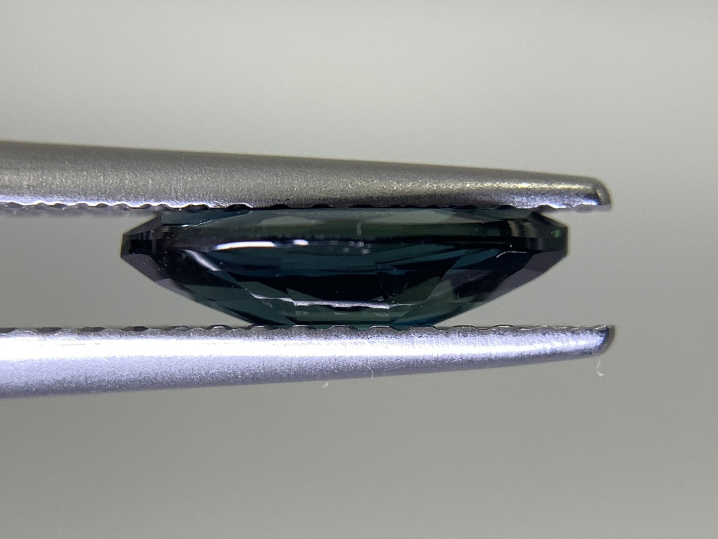 サファイア 1.018ct 宝石ソーティング付き 9.6㎜×4.7㎜×2.6㎜ ルース（ 裸石 ） 1807Y