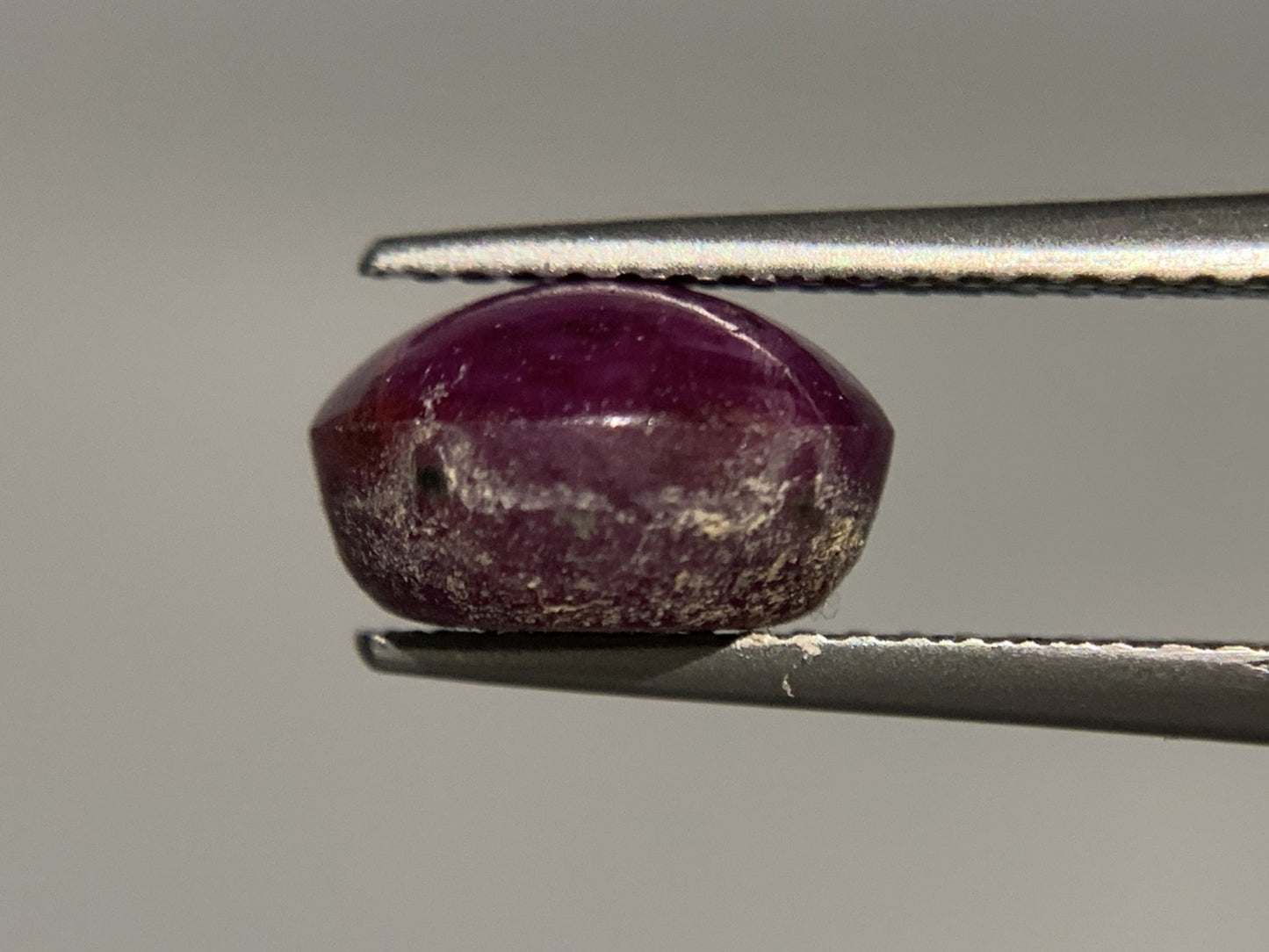 パープルスターサファイア　5.06ct　 宝石ソーティング付き　 9.6㎜×8.3㎜×5.7㎜　 ルース（ 裸石 ）　 1878Y