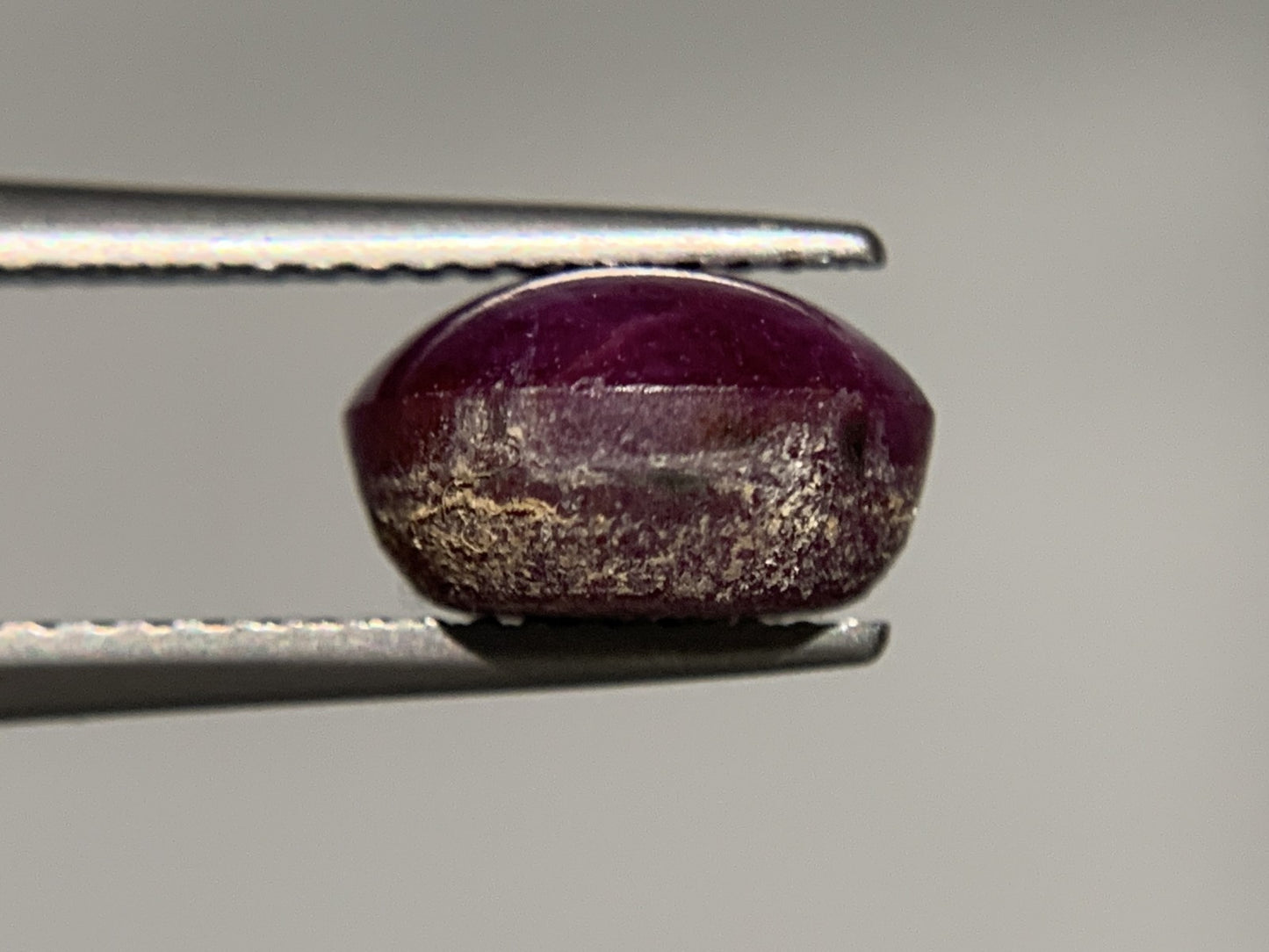 パープルスターサファイア　5.06ct　 宝石ソーティング付き　 9.6㎜×8.3㎜×5.7㎜　 ルース（ 裸石 ）　 1878Y