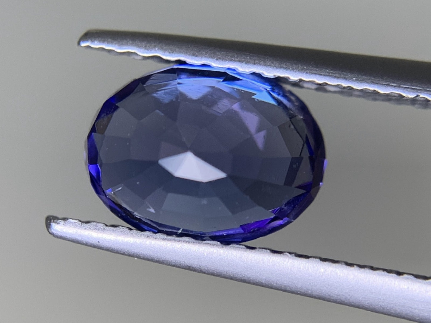 タンザナイト 1.597ct 宝石ソーティング付き 8.1㎜×6.1㎜×4.1㎜ ルース（ 裸石 ） 2000Y