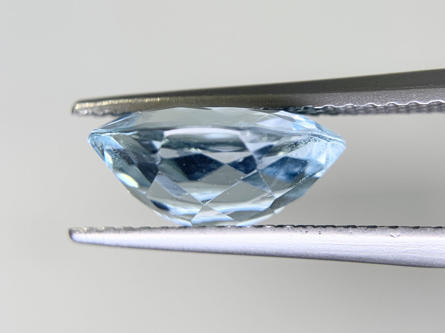 アクアマリン 2.986ct 宝石ソーティング付き 11.24㎜×8.90㎜×5.20㎜ ルース（ 裸石 ） 2002Y