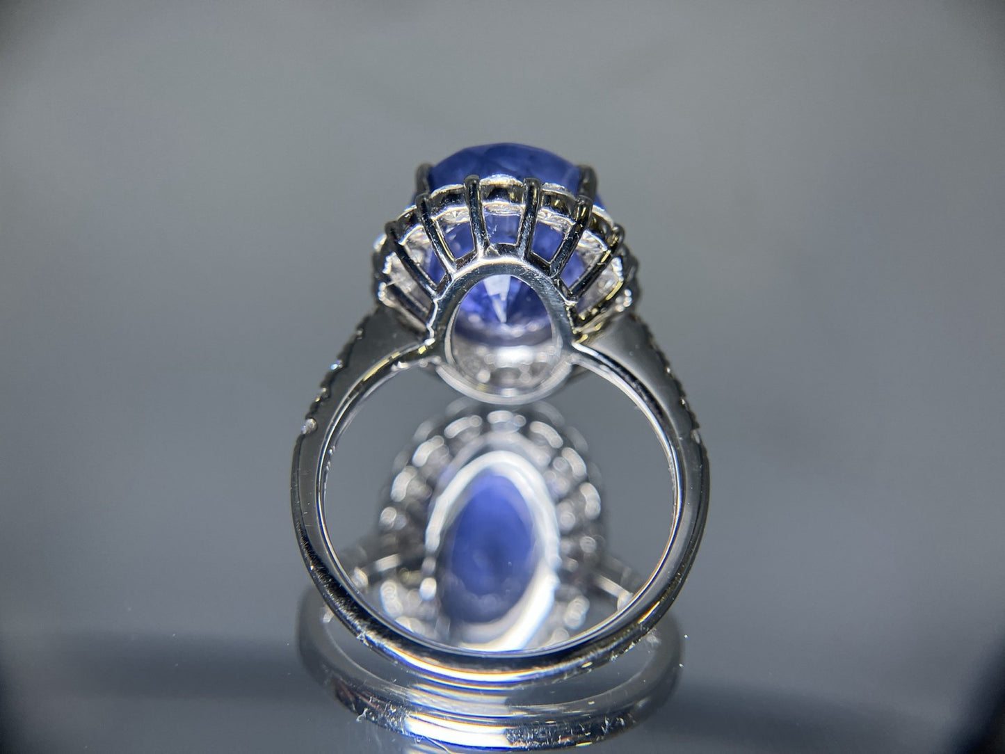 サファイア 10.05ct スリランカ産 Sri Lanka 非加熱 No Heat GRS鑑別書 D1.00ct PT900 7.8g 指輪 (JP12号) サイズ直し承ります。 2142S