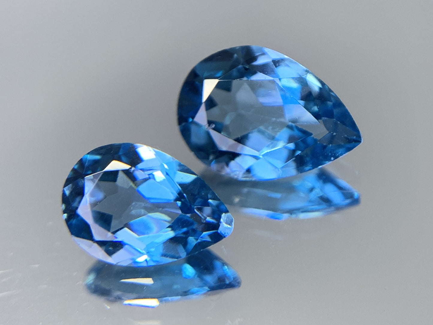 ブルートパーズ ２点セット 1.861ct 1.376ct 宝石ソーティング付き  ルース（ 裸石 ） 2223Y