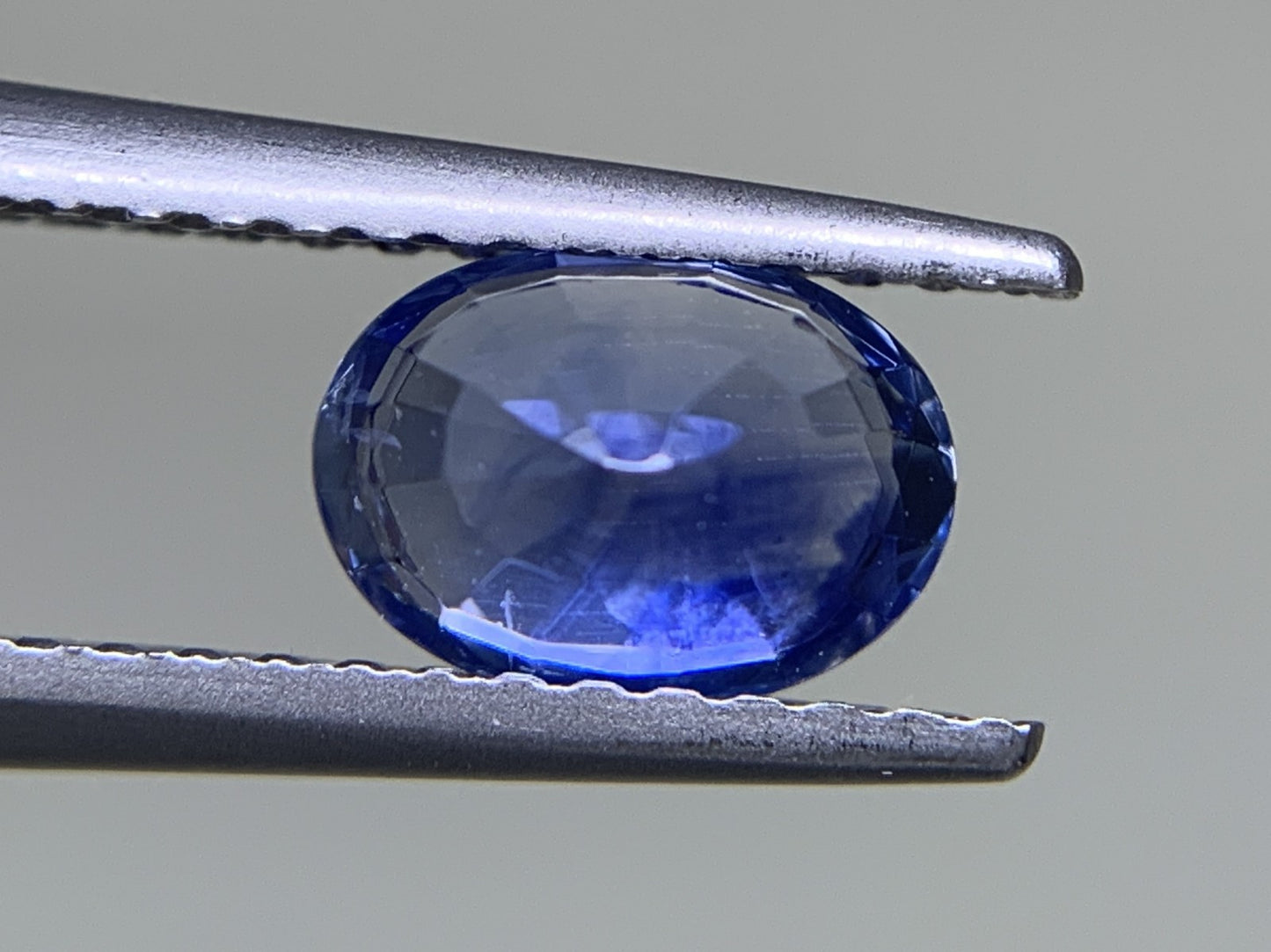 サファイア 1.134ct 宝石ソーティング付き  7.0㎜×5.1㎜×3.6㎜  ルース（ 裸石 ） 2320Y