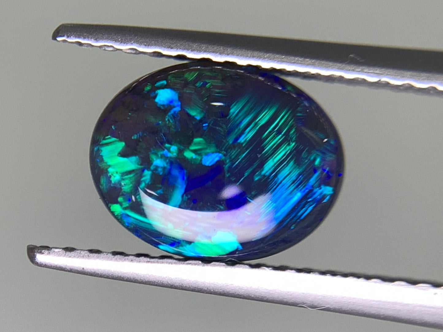 ブラックオパール 1.515ct 宝石ソーティング付き  9.0㎜×7.0㎜×3.7㎜  ルース（ 裸石 ） 2476Y