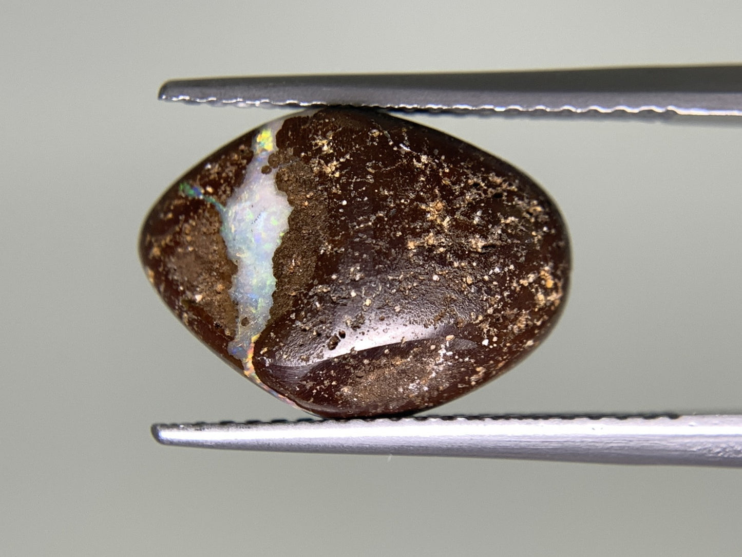 ボルダーオパール 4.655ct 宝石ソーティング付き  14.6㎜×10.2㎜×5.0㎜  ルース（ 裸石 ） 2480Y