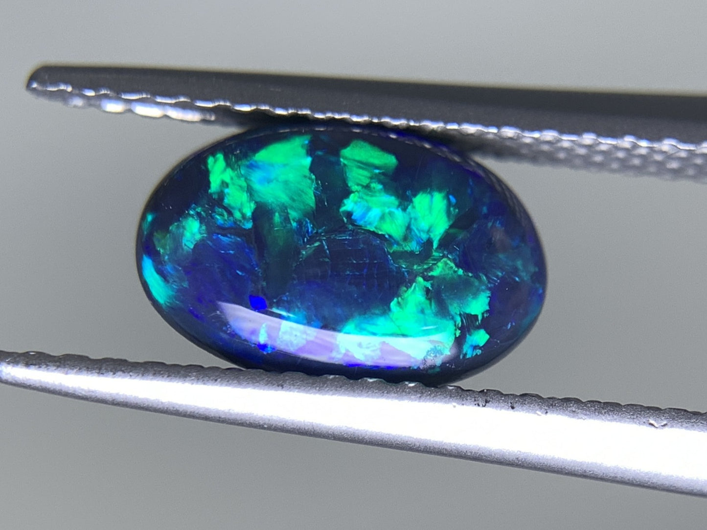 ブラックオパール 1.092ct 宝石ソーティング付き  9.1㎜×5.9㎜×3.3㎜  ルース（ 裸石 ） 2552Y
