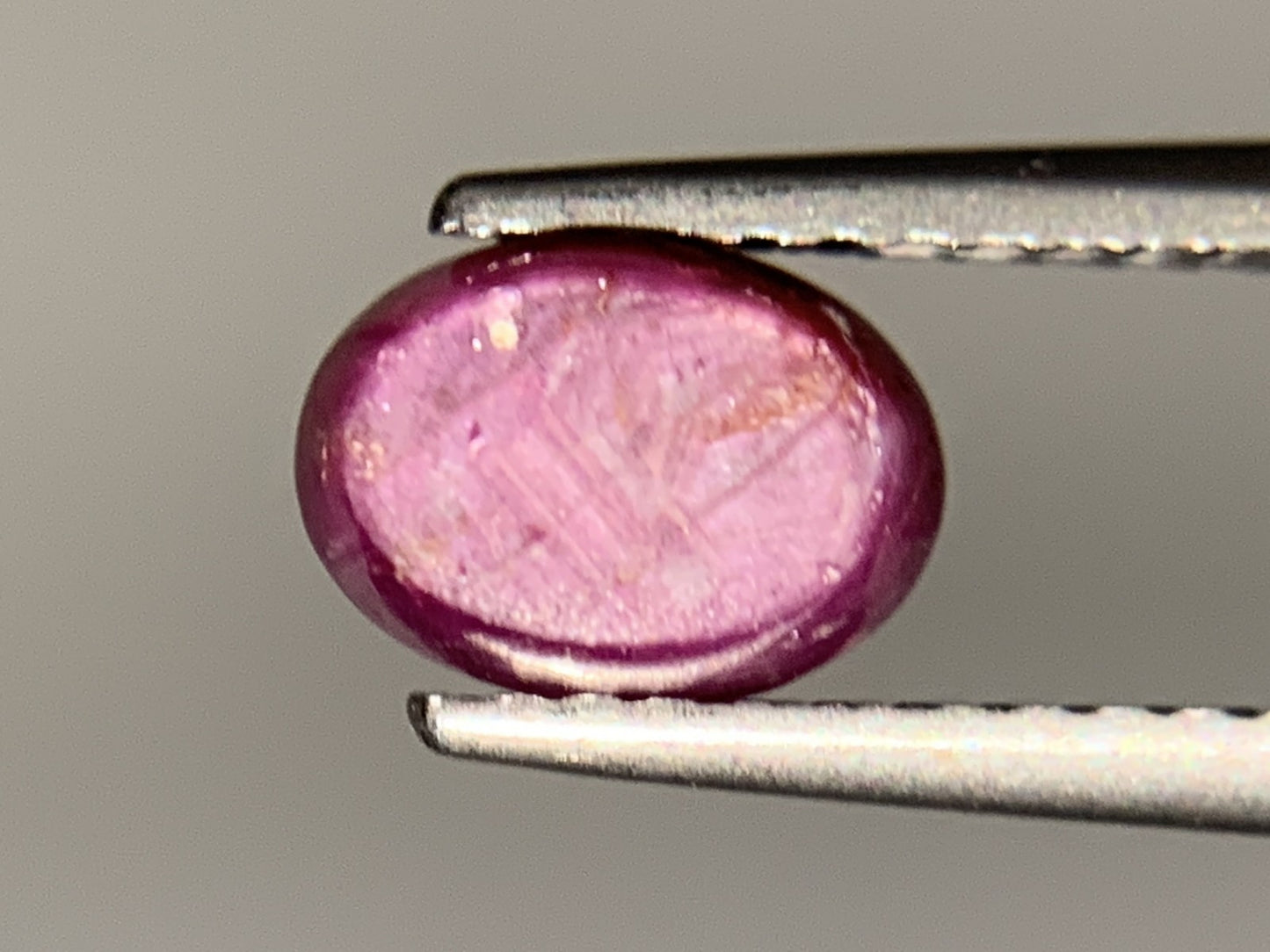 スターサファイア 1.691ct  宝石ソーティング付き  6.7㎜×5.0㎜×4.3㎜  ルース（ 裸石 ） 2714Y