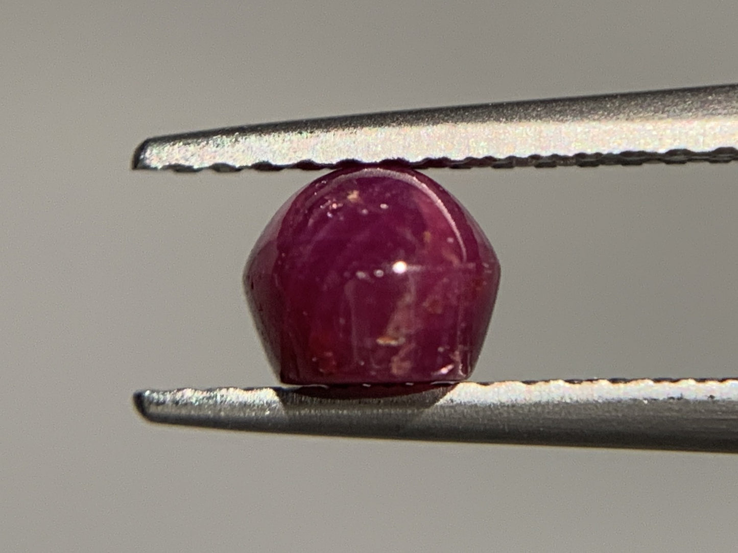 スターサファイア 1.691ct  宝石ソーティング付き  6.7㎜×5.0㎜×4.3㎜  ルース（ 裸石 ） 2714Y