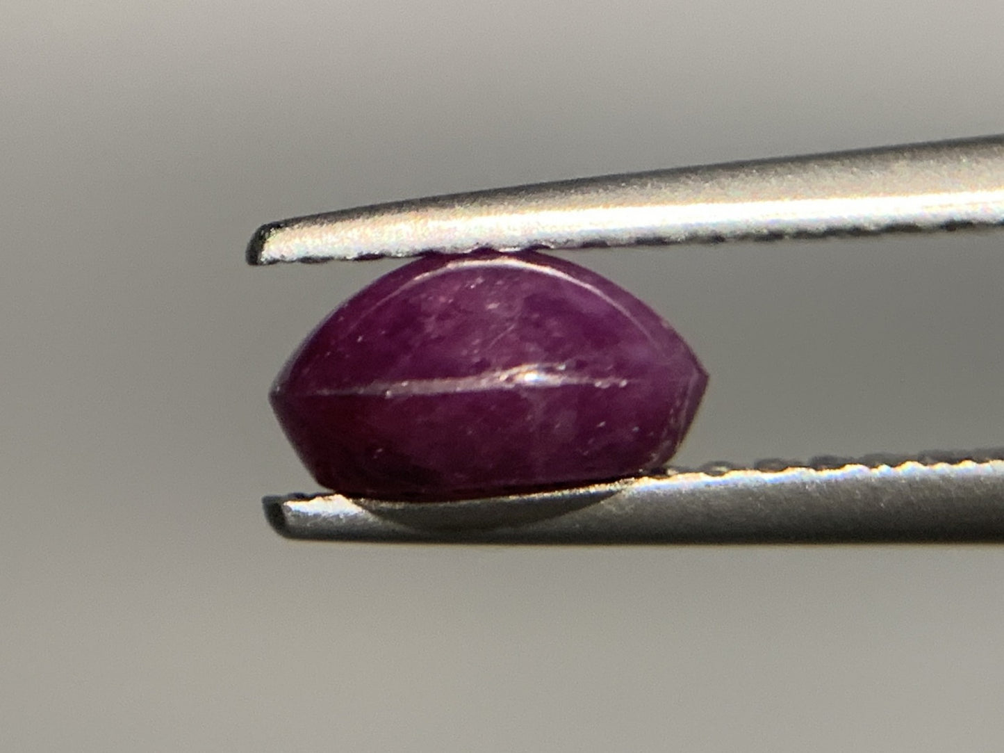 スターサファイア 1.326ct 宝石ソーティング付き 6.7㎜×5.0㎜×3.6㎜ ルース（ 裸石 ） 2716Y