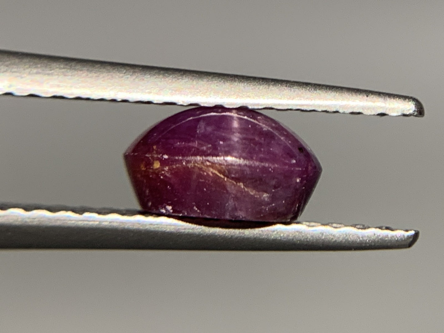 スターサファイア 1.505ct  宝石ソーティング付き  6.9㎜×5.1㎜×3.9㎜  ルース（ 裸石 ） 2717Y