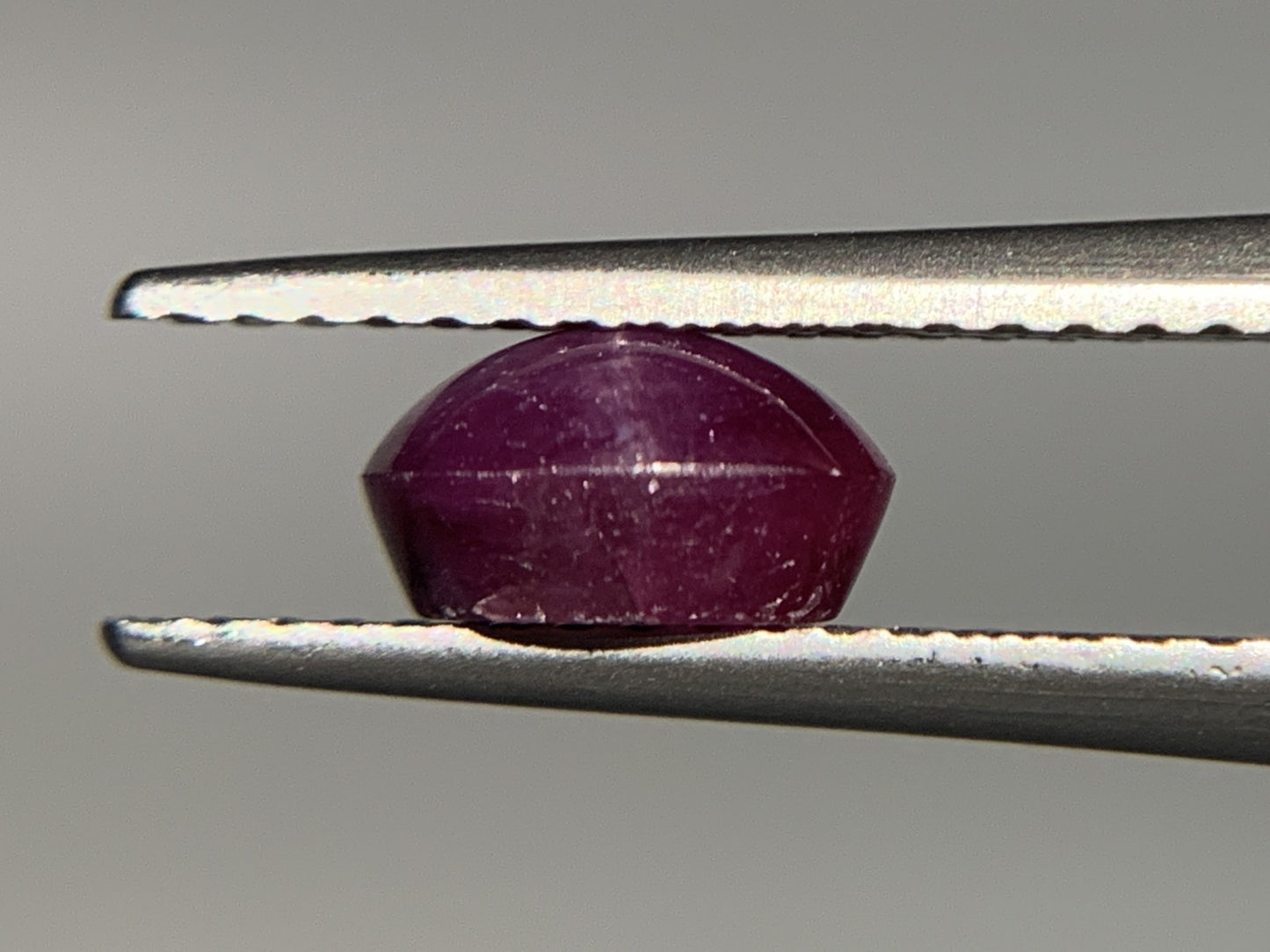 スターサファイア 1.505ct  宝石ソーティング付き  6.9㎜×5.1㎜×3.9㎜  ルース（ 裸石 ） 2717Y