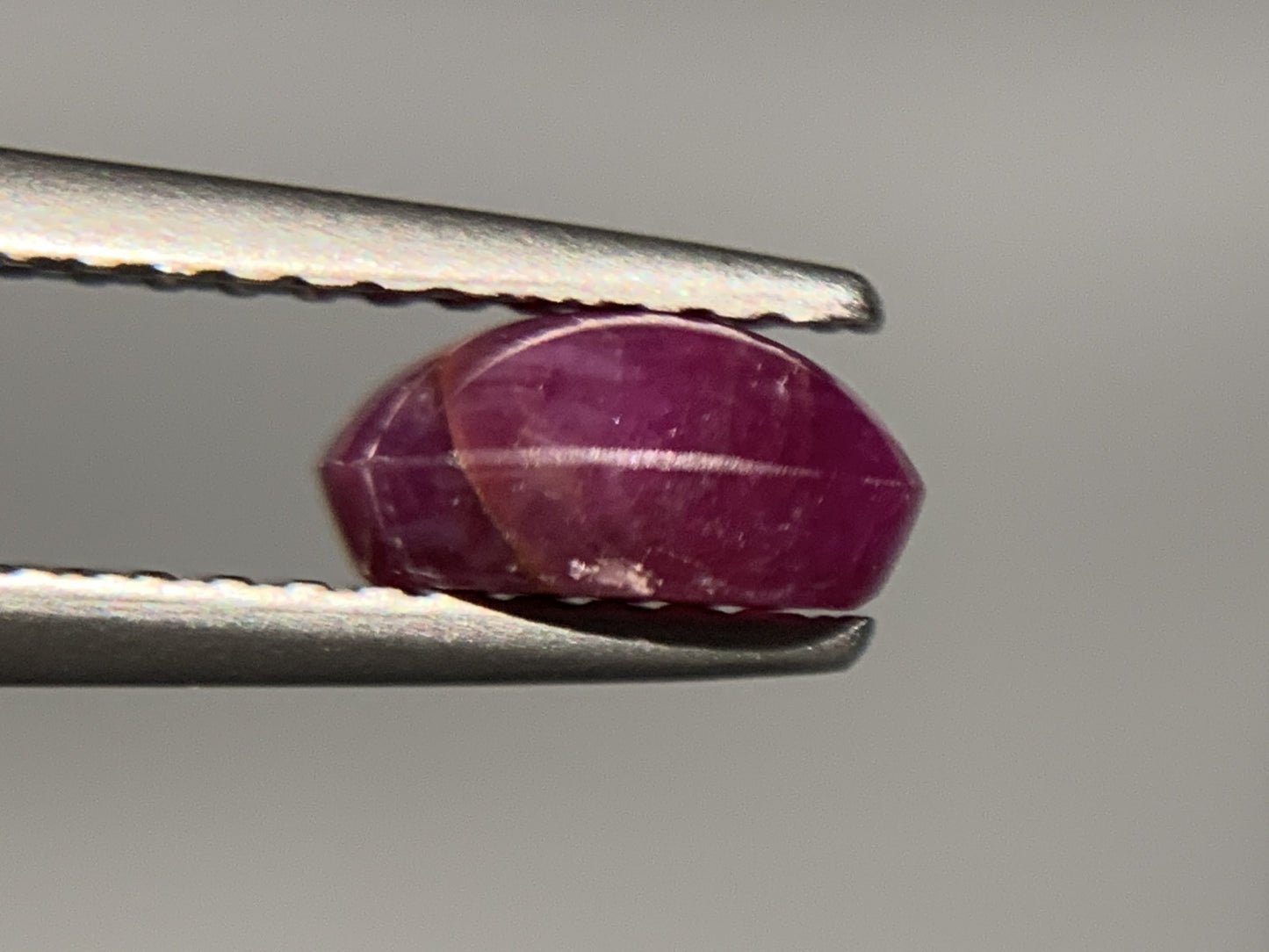 スターサファイア 1.288ct  宝石ソーティング付き  6.8㎜×5.1㎜×3.3㎜  ルース（ 裸石 ） 2729Y