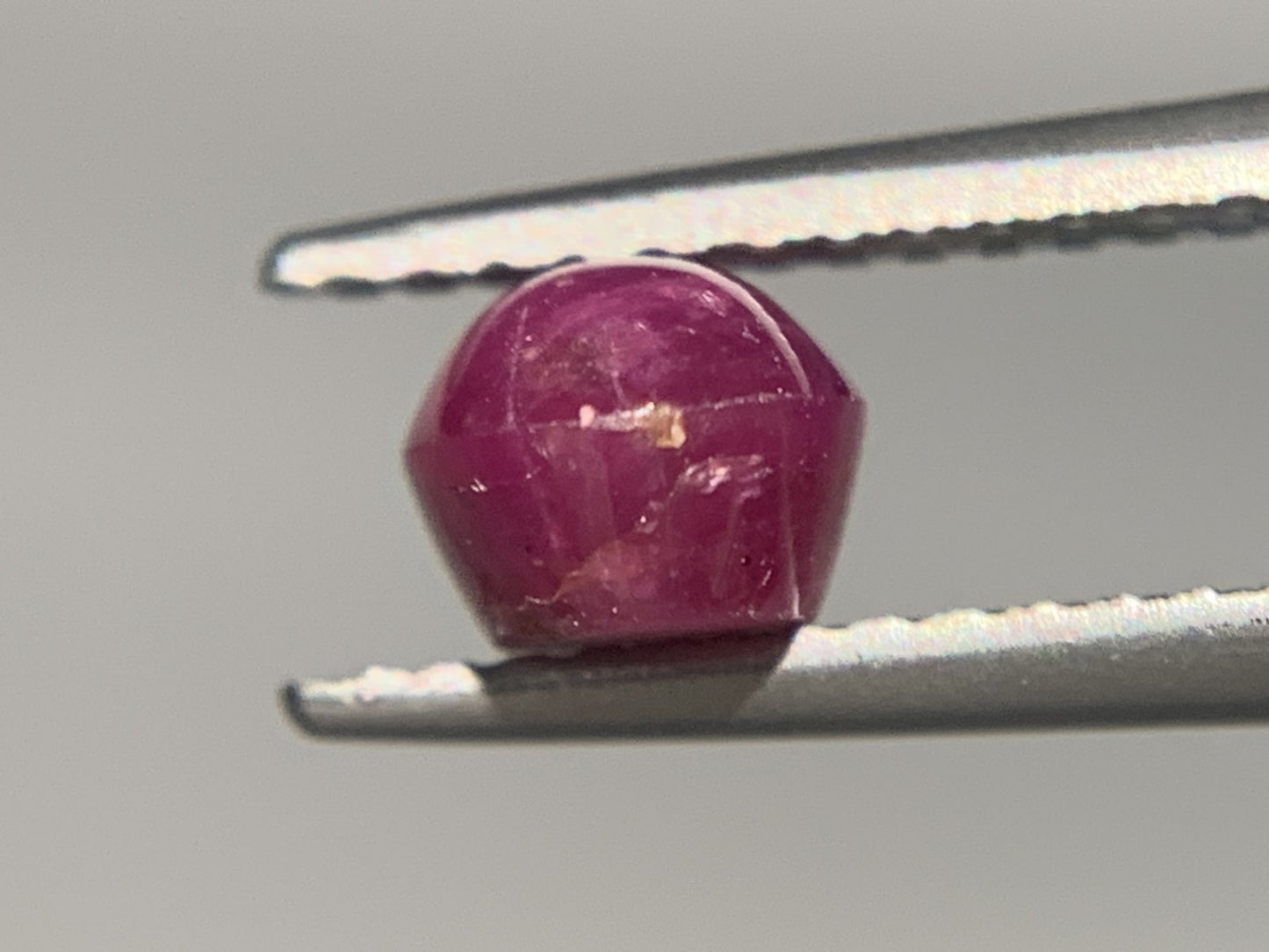 スターサファイア 1.646ct  宝石ソーティング付き  6.9㎜×5.0㎜×4.2㎜  ルース（ 裸石 ） 2732Y
