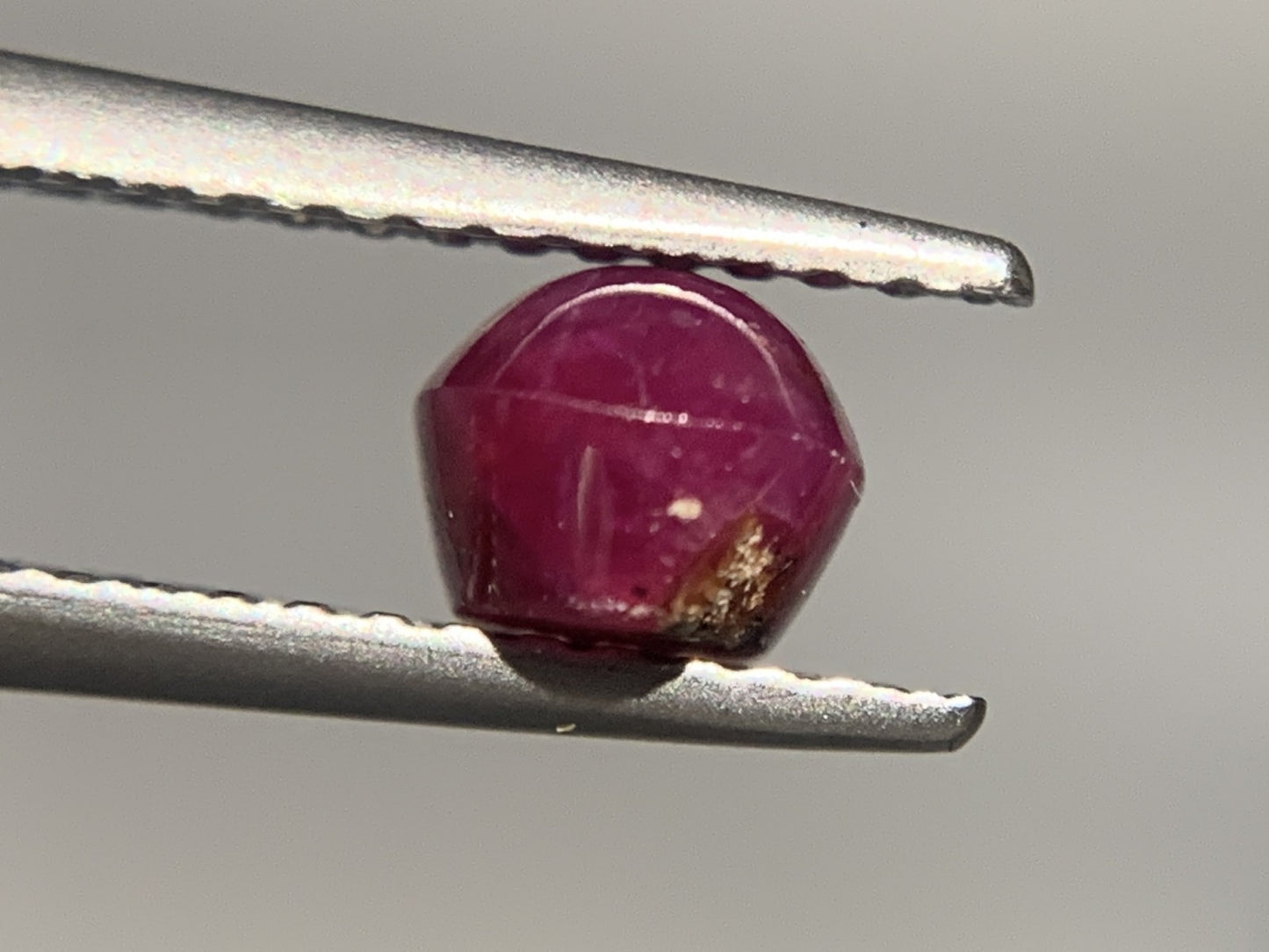 スターサファイア 1.646ct  宝石ソーティング付き  6.9㎜×5.0㎜×4.2㎜  ルース（ 裸石 ） 2732Y