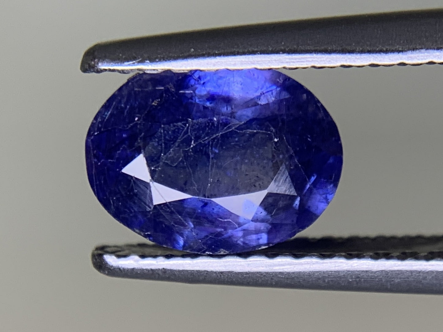 サファイア 1.883ct  宝石ソーティング付き  8.0㎜×6.2㎜×4.0㎜  ルース（ 裸石 ） 2856Y